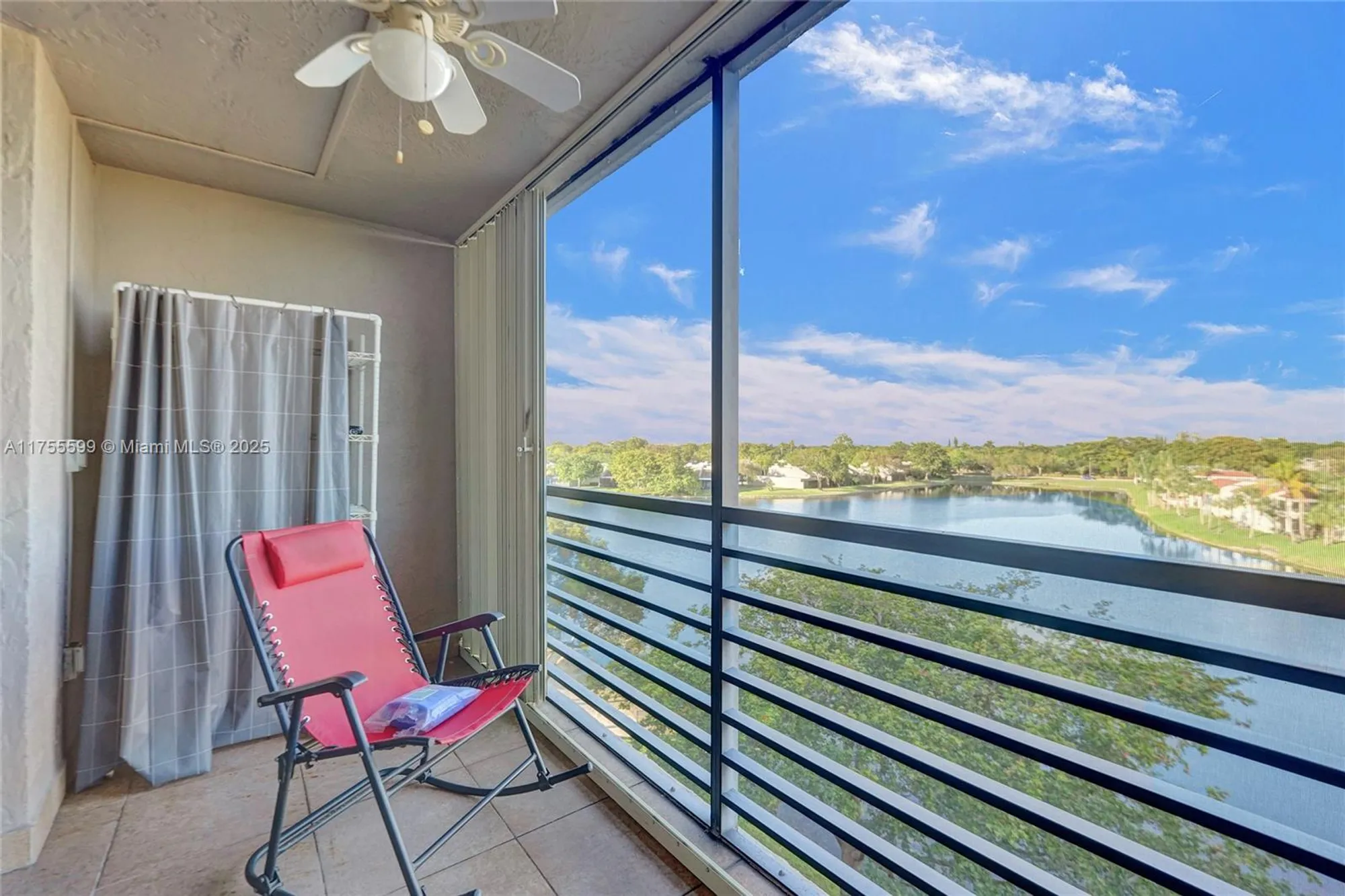 Property Slideshow image 22 of 41 | 901 colony point cir 511, Pembroke Pines, FL, 33026