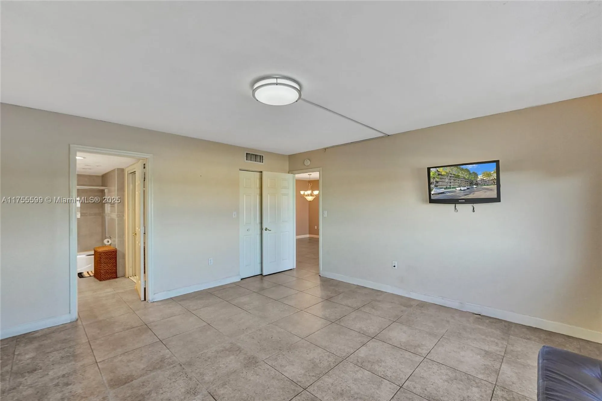 Property Slideshow image 38 of 41 | 901 colony point cir 511, Pembroke Pines, FL, 33026