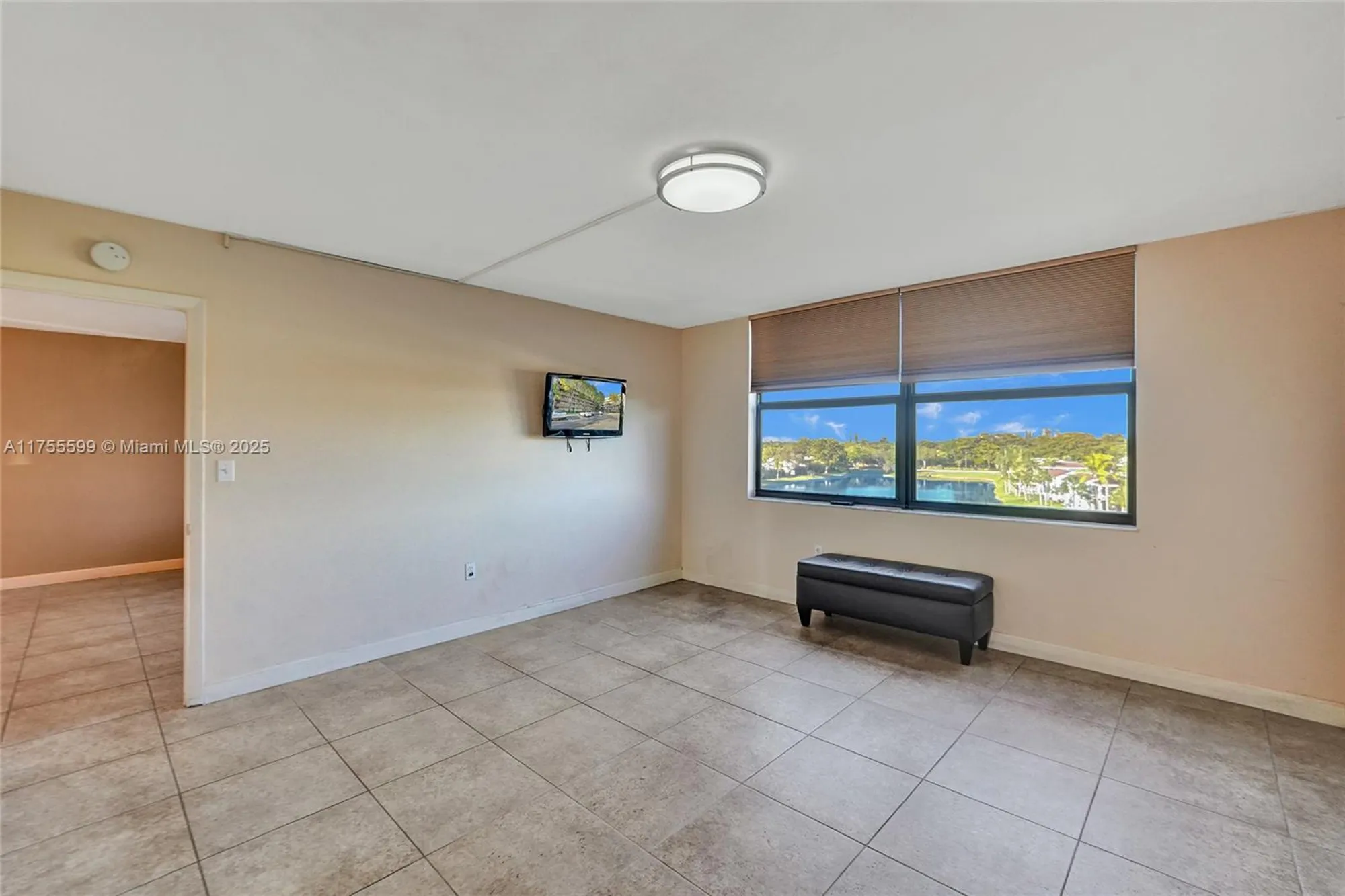 Property Slideshow image 39 of 41 | 901 colony point cir 511, Pembroke Pines, FL, 33026