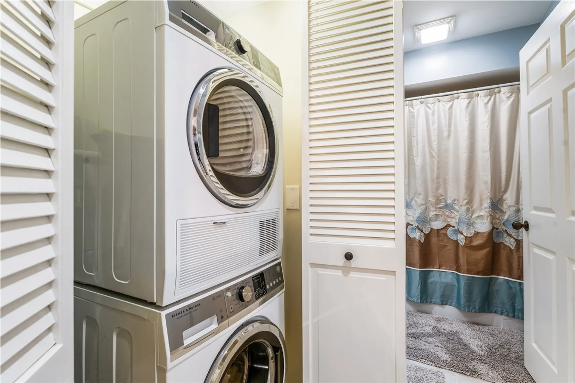 Property Slideshow image 26 of 36 | 5520 n harbor village dr apt 203, Vero Beach, FL, 32967