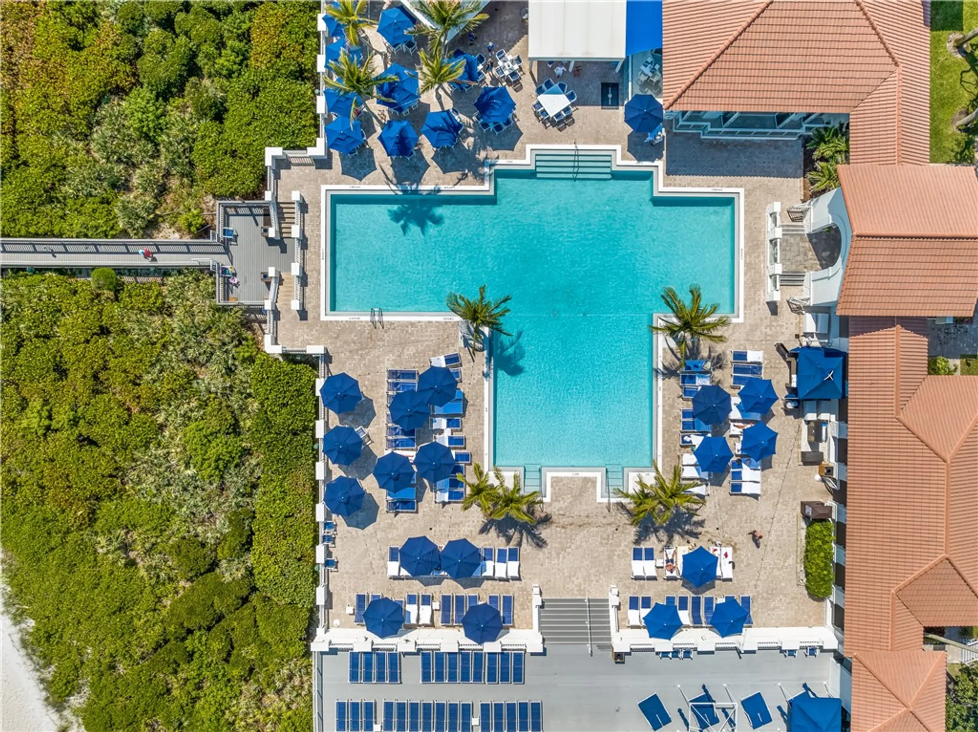 Property Slideshow image 32 of 36 | 5520 n harbor village dr apt 203, Vero Beach, FL, 32967