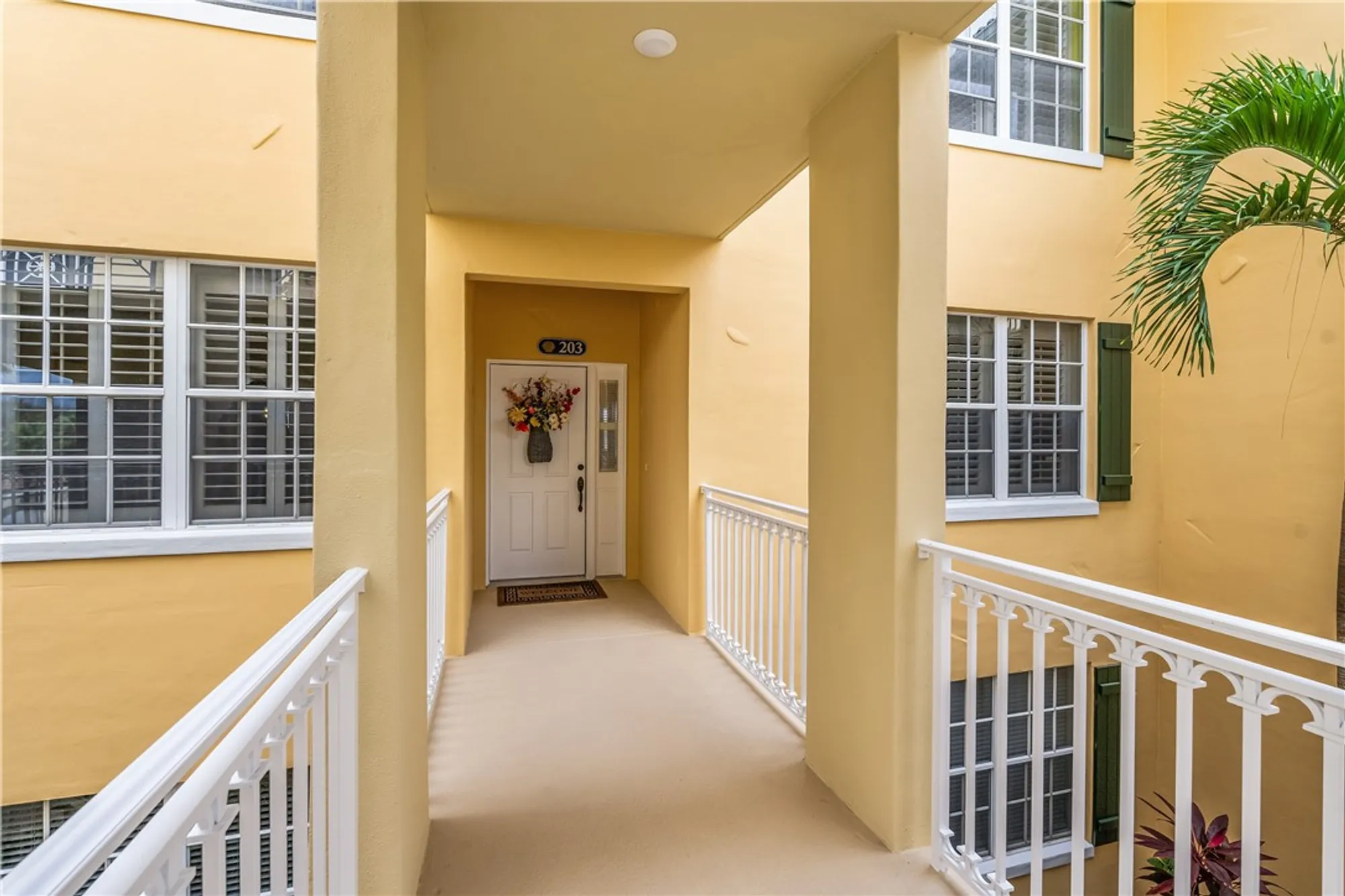 Property Slideshow image 4 of 36 | 5520 n harbor village dr apt 203, Vero Beach, FL, 32967