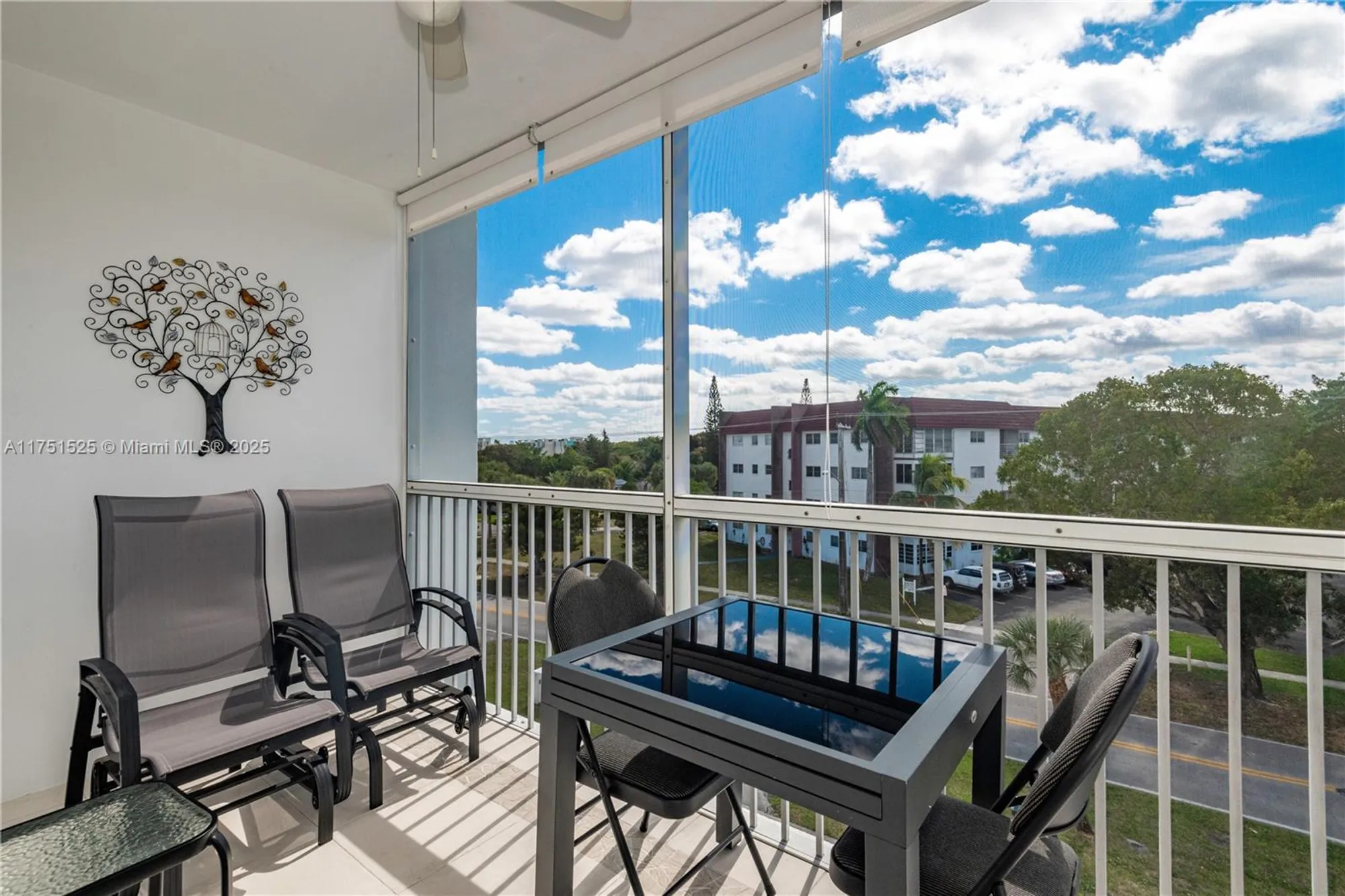 Property Slideshow image 12 of 28 | 4751 nw 21st st 401, Lauderhill, FL, 33313