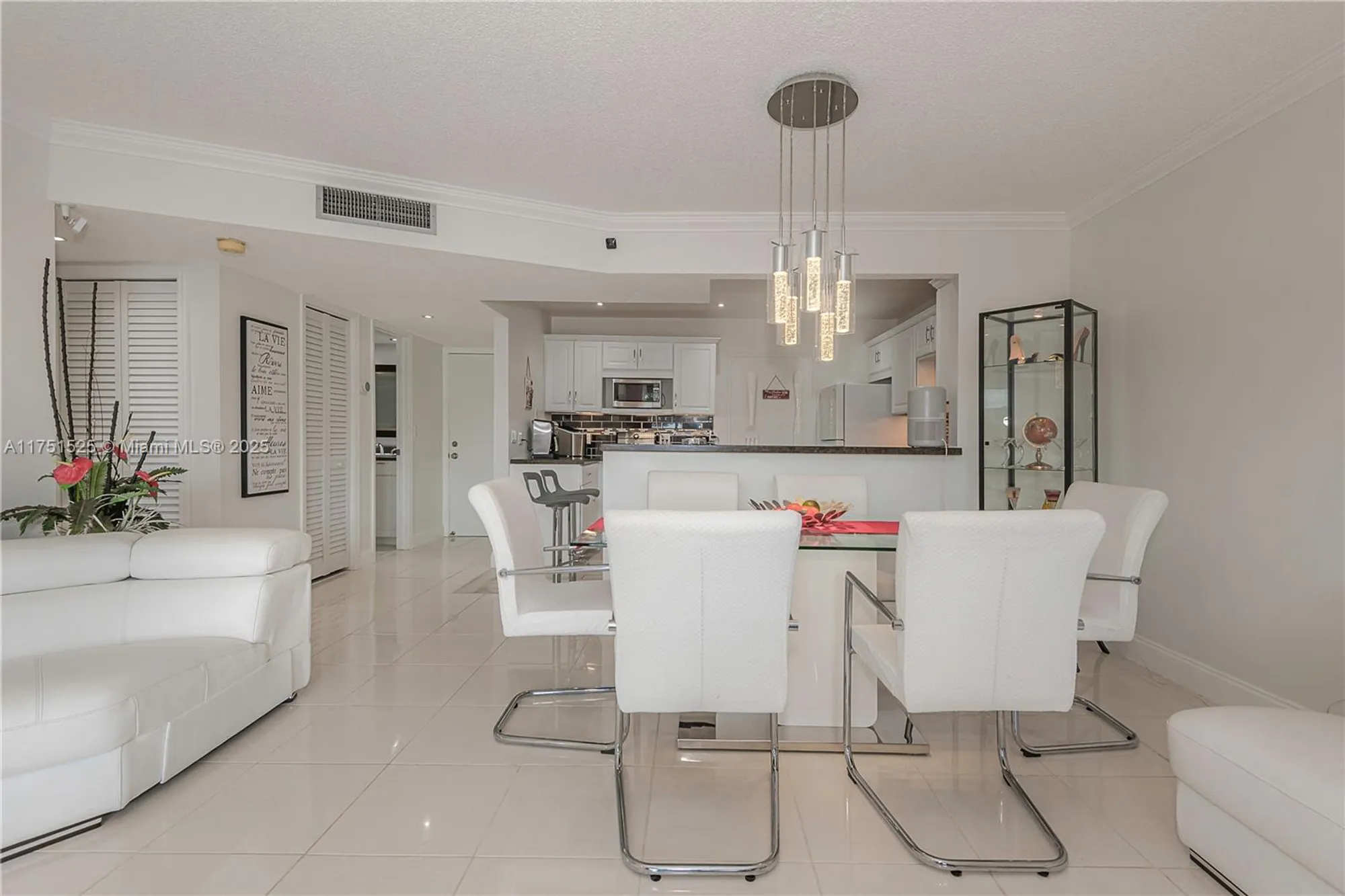 Property Slideshow image 3 of 28 | 4751 nw 21st st 401, Lauderhill, FL, 33313