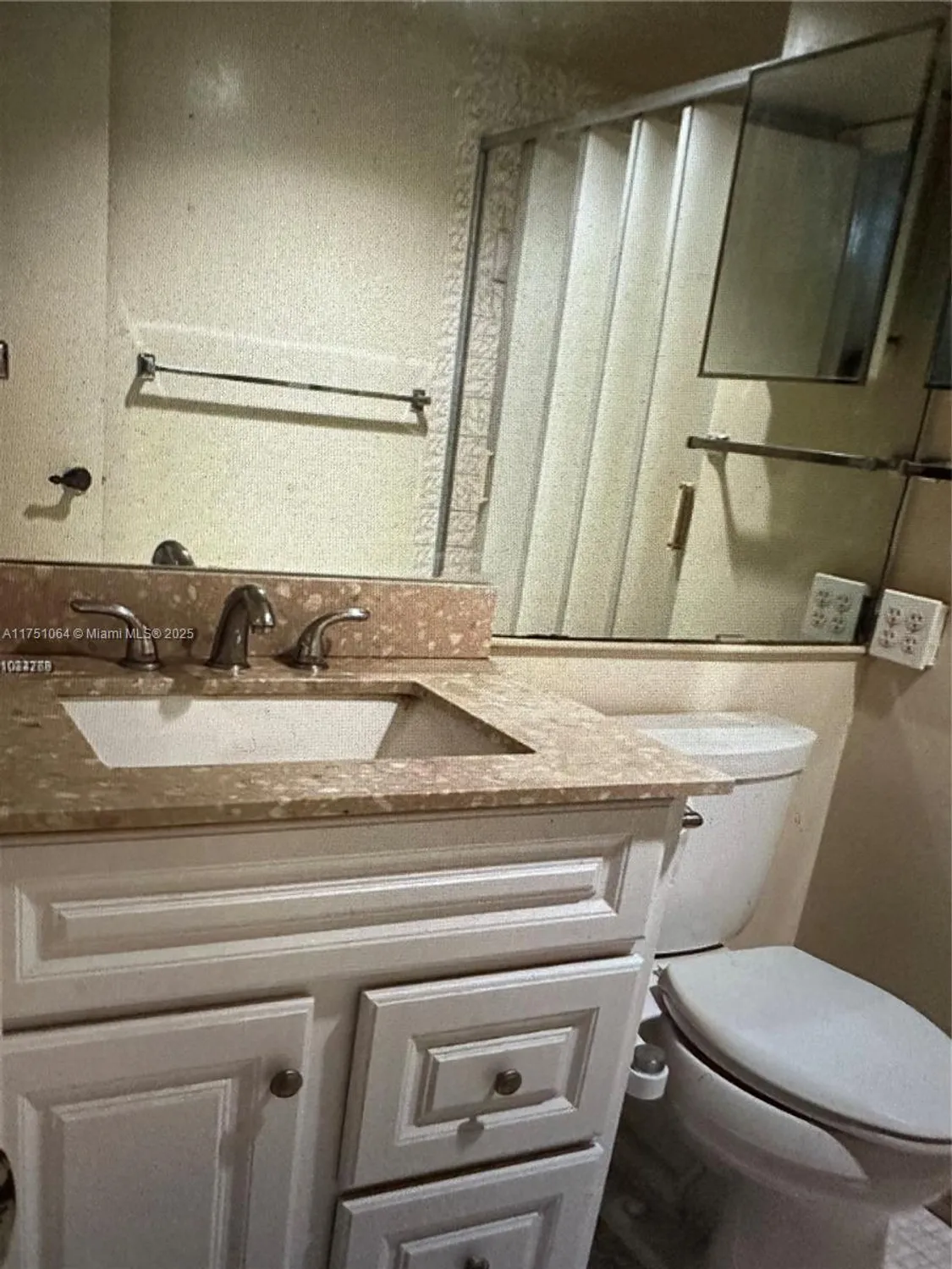 Property Slideshow image 8 of 10 | 411 s hollybrook dr apt 308, Pembroke Pines, FL, 33025