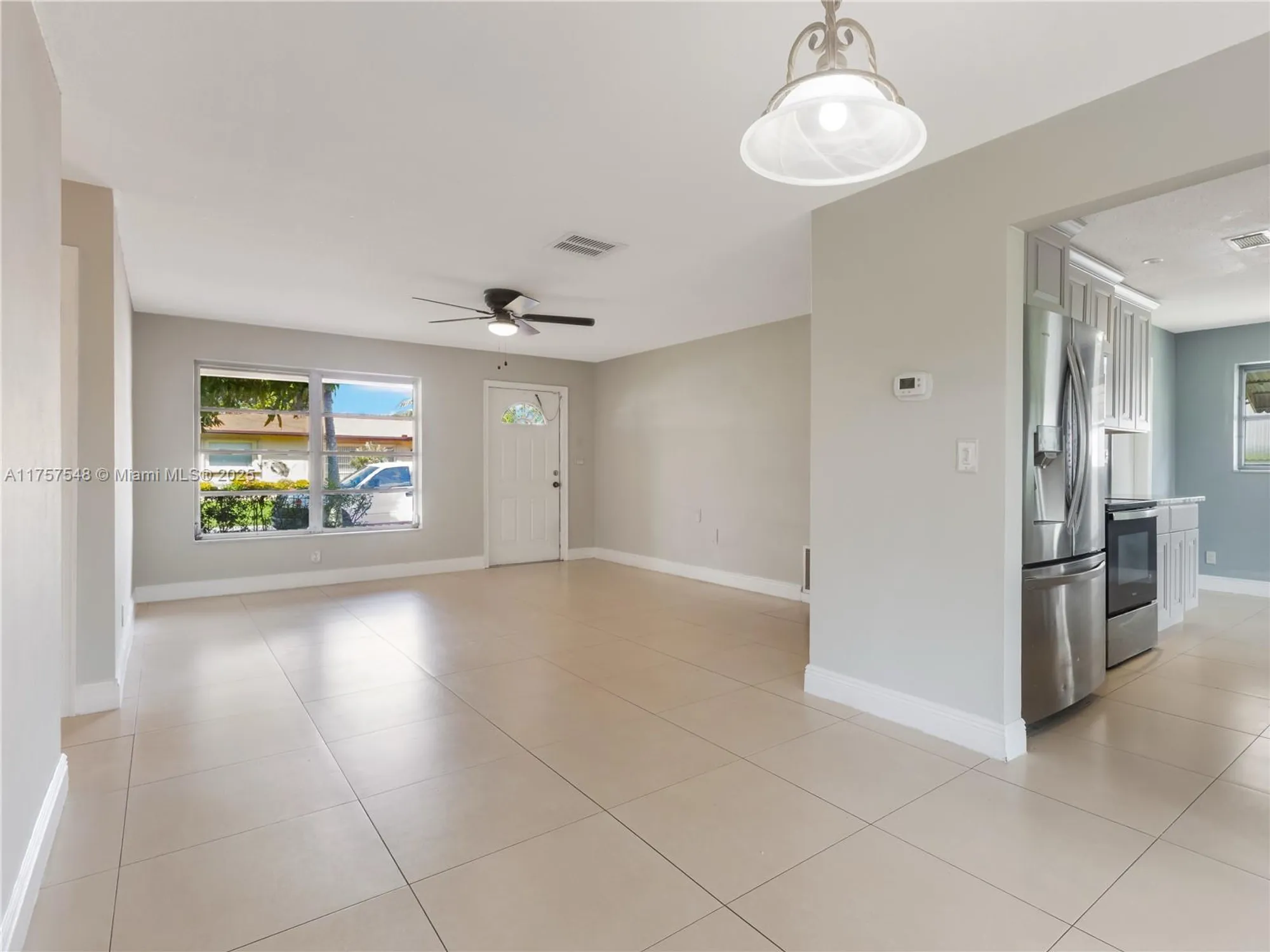 Property Slideshow image 15 of 46 | 4938 nw 48th ave, Tamarac, FL, 33319