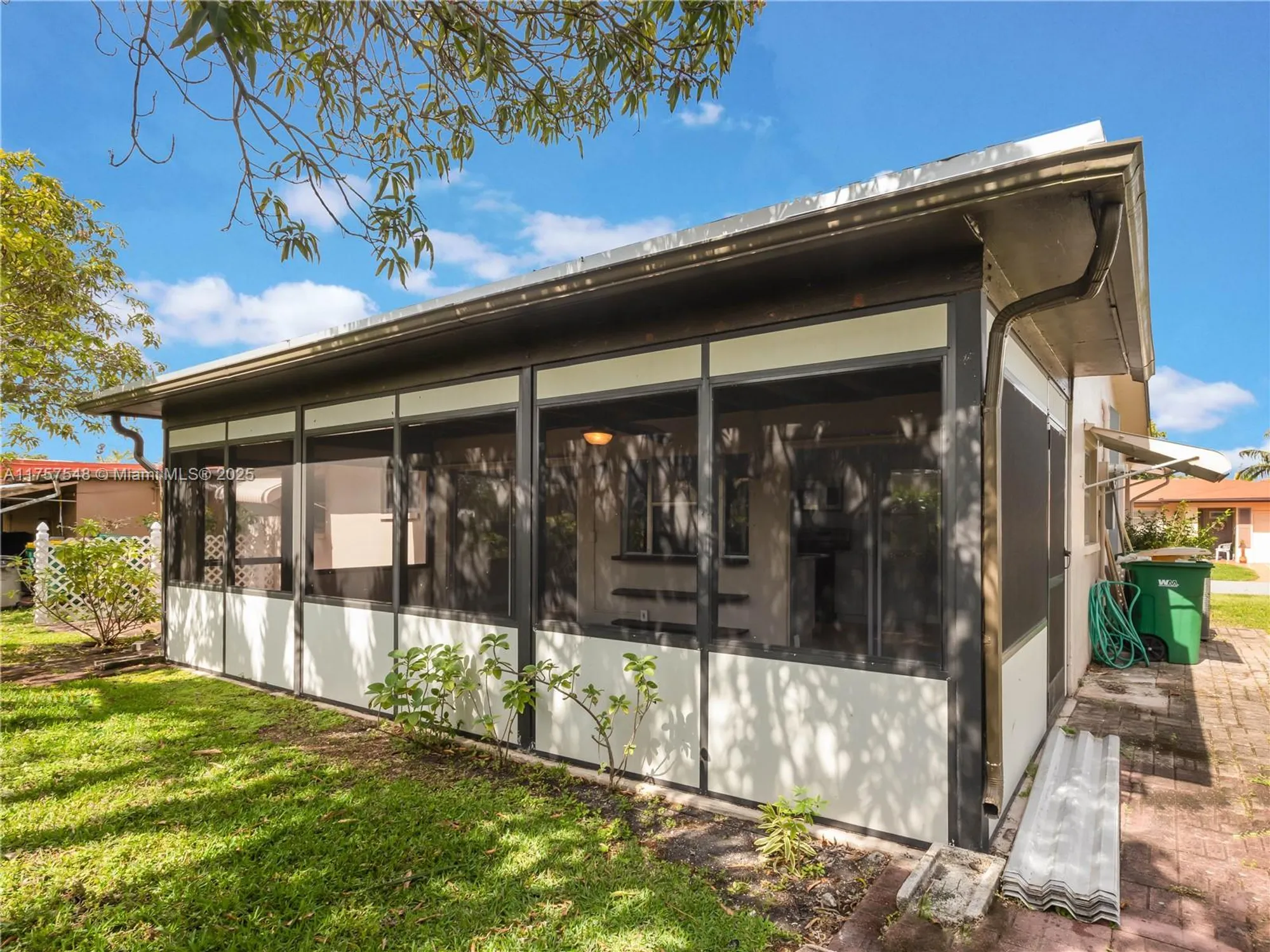 Property Slideshow image 42 of 46 | 4938 nw 48th ave, Tamarac, FL, 33319