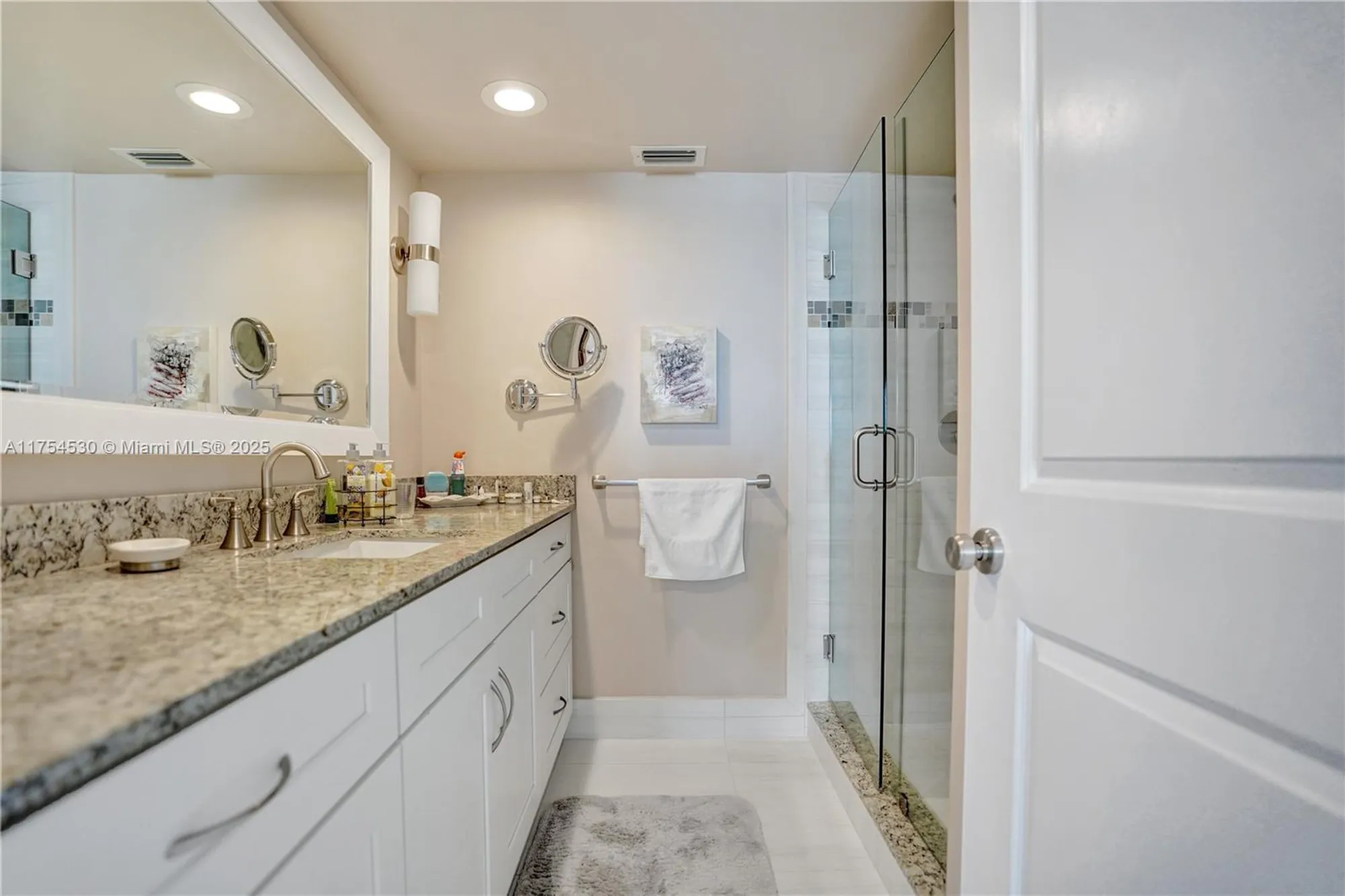 Property Slideshow image 5 of 42 | 7260 kinghurst dr apt 604, Delray Beach, FL, 33446