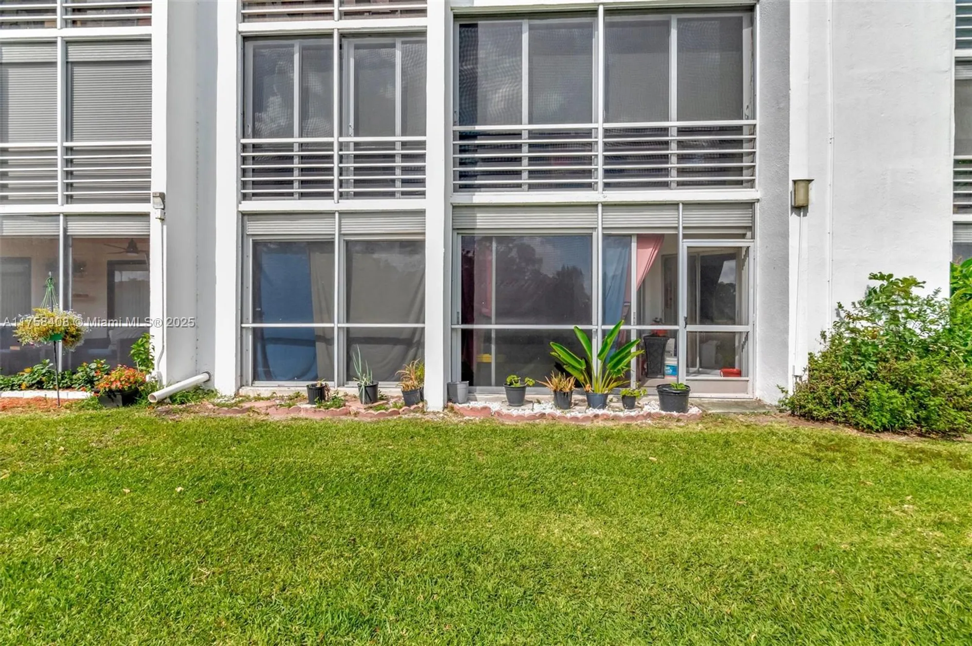 Property Slideshow image 28 of 80 | 3597 birdie dr apt 107, Lake Worth, FL, 33467