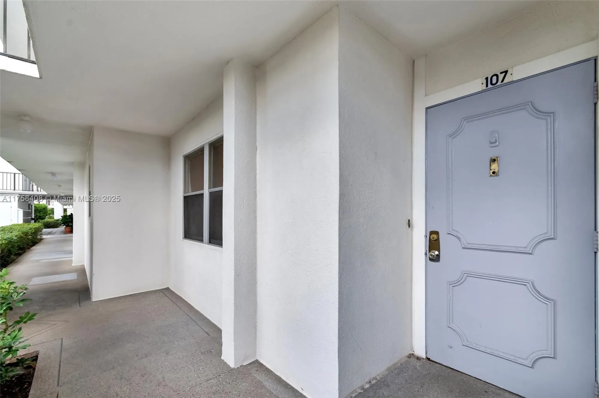 Property Slideshow image 4 of 80 | 3597 birdie dr apt 107, Lake Worth, FL, 33467