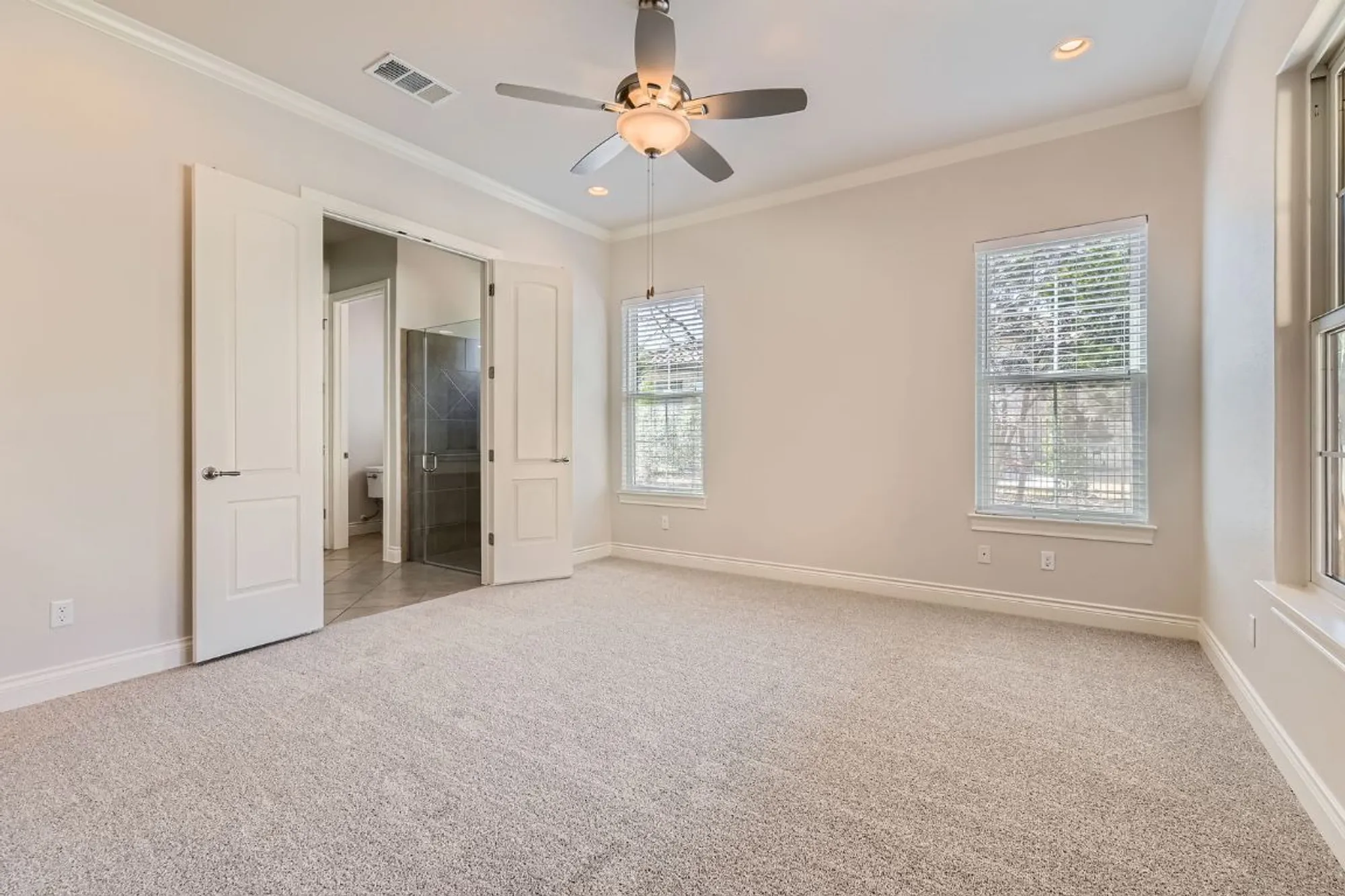 Property Slideshow image 18 of 31 | 304 belforte ave, Austin, TX, 78734