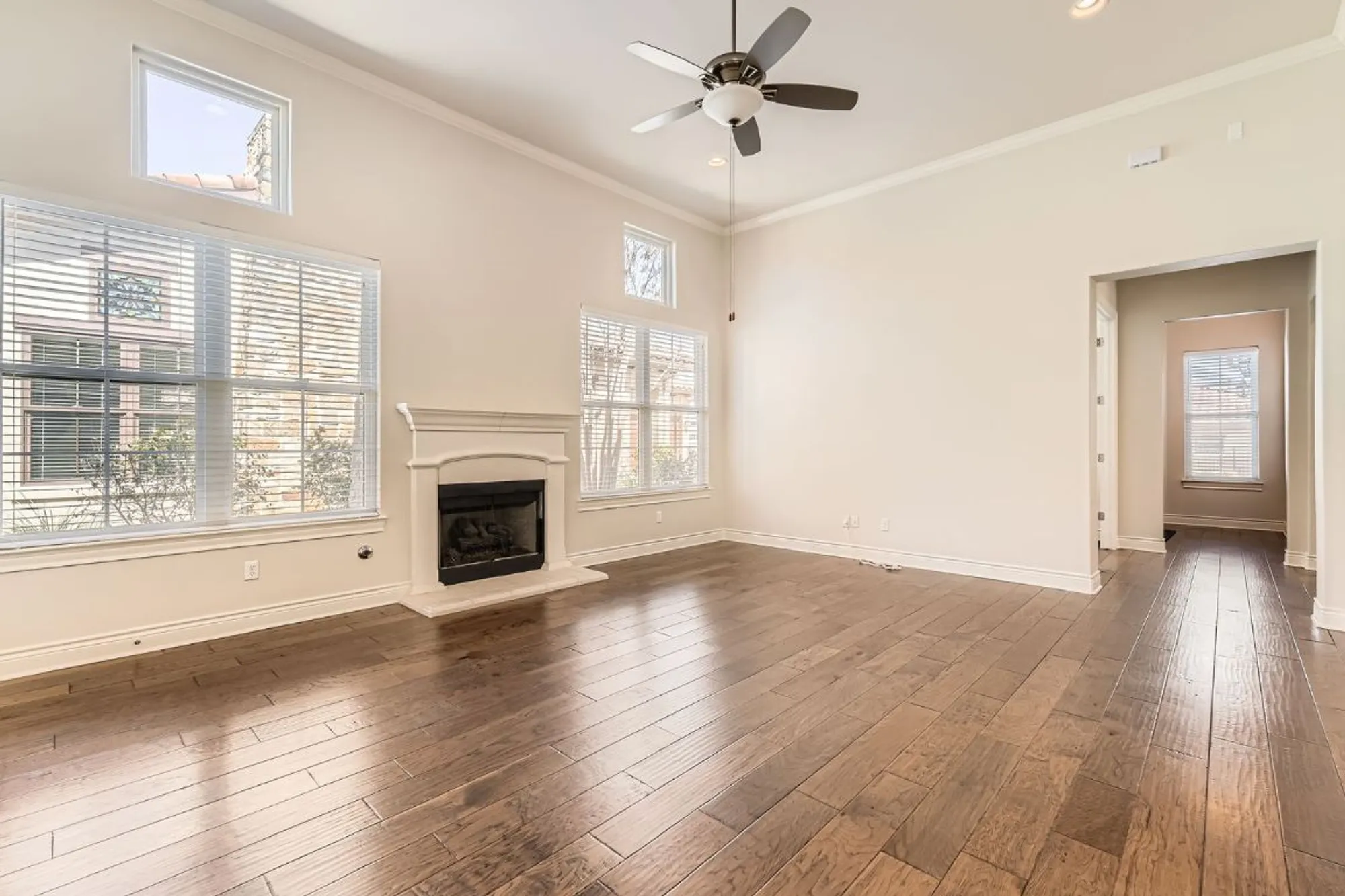 Property Slideshow image 7 of 31 | 304 belforte ave, Austin, TX, 78734