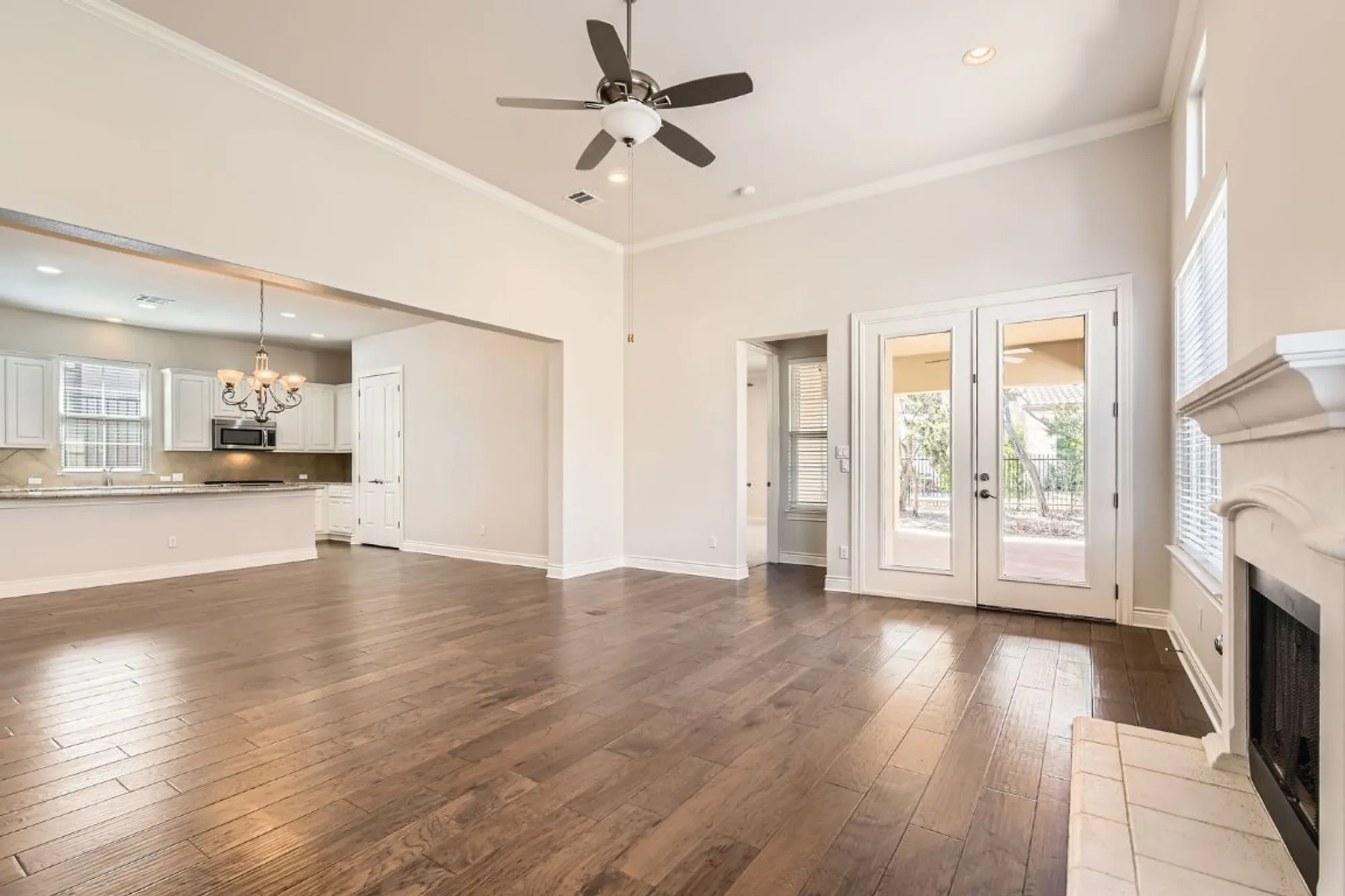 Property Slideshow image 9 of 31 | 304 belforte ave, Austin, TX, 78734