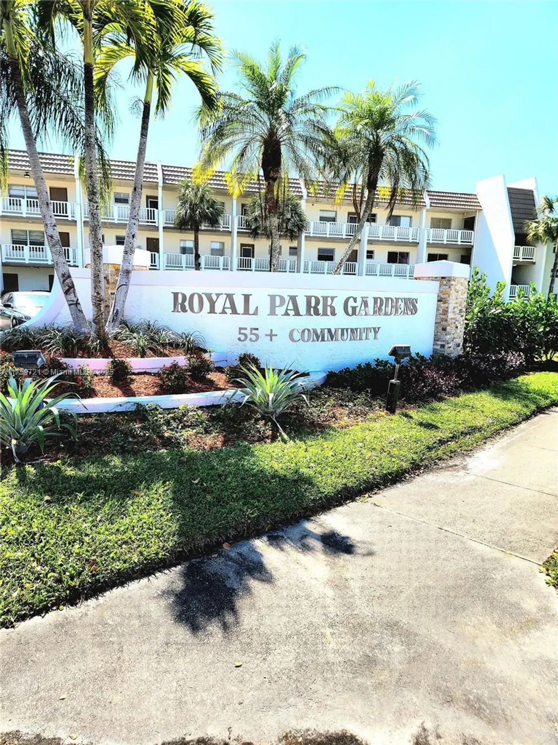 Property Slideshow image 1 of 24 | 6670 royal palm blvd k 202, Margate, FL, 33063