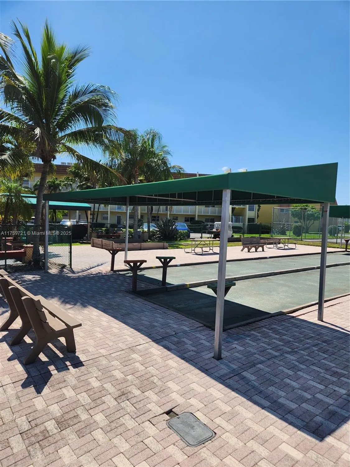 Property Slideshow image 6 of 24 | 6670 royal palm blvd k 202, Margate, FL, 33063