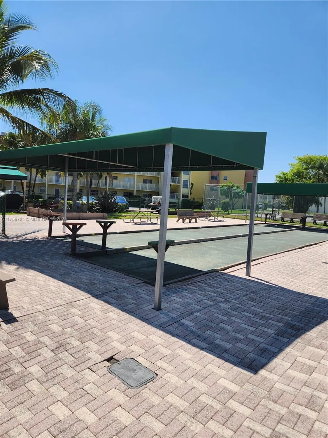 Property Slideshow image 8 of 24 | 6670 royal palm blvd k 202, Margate, FL, 33063