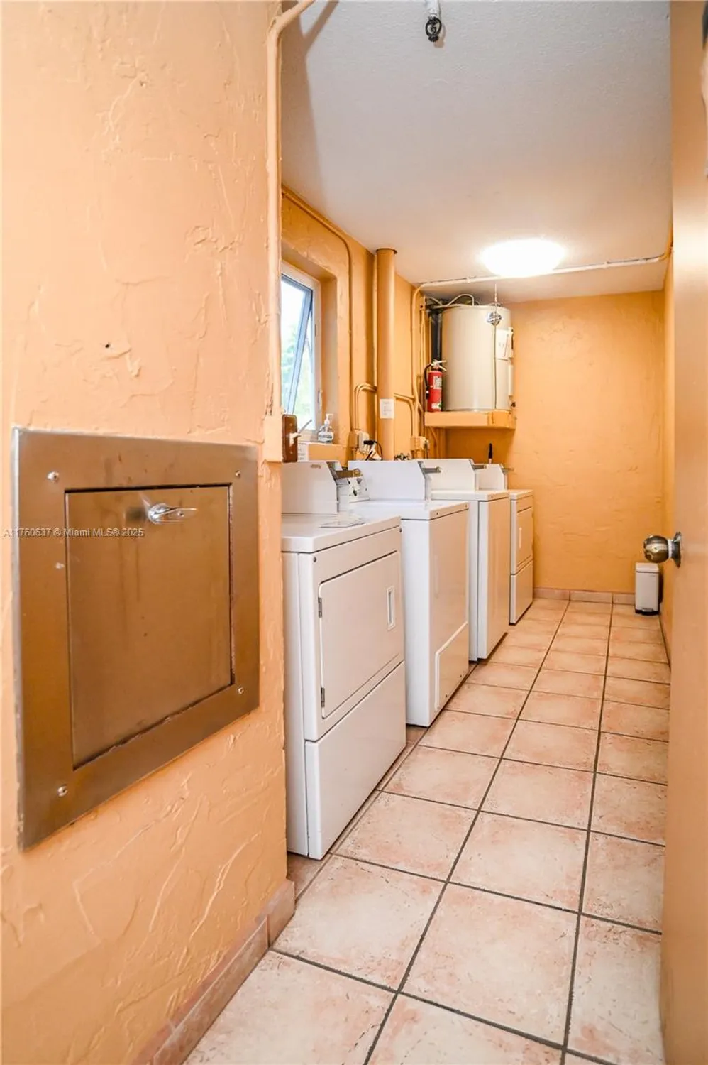 Property Slideshow image 30 of 54 | 202 se 10th st 206, Dania Beach, FL, 33004