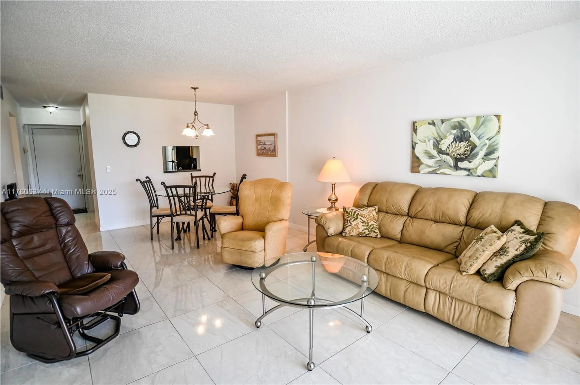 Property Slideshow image 9 of 54 | 202 se 10th st 206, Dania Beach, FL, 33004