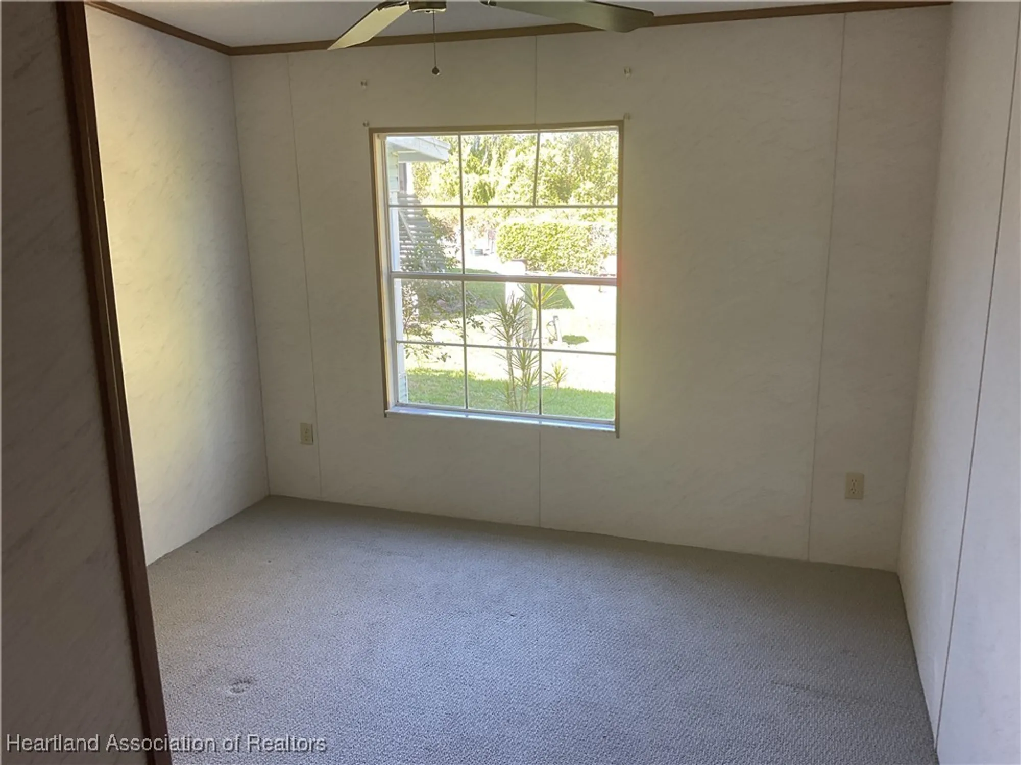 Property Slideshow image 10 of 16 | 2704 e waterview dr, Avon Park, FL, 33825