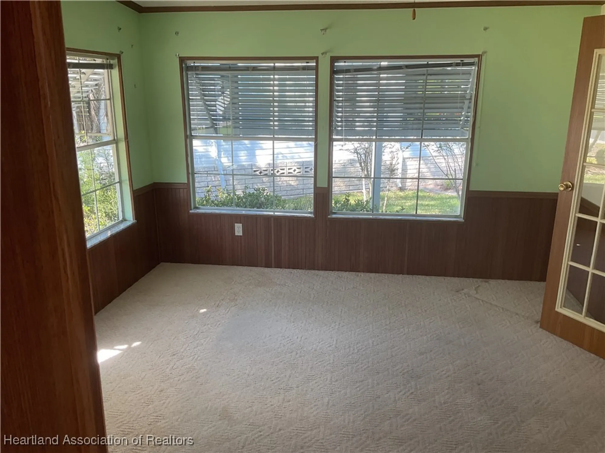 Property Slideshow image 7 of 16 | 2704 e waterview dr, Avon Park, FL, 33825