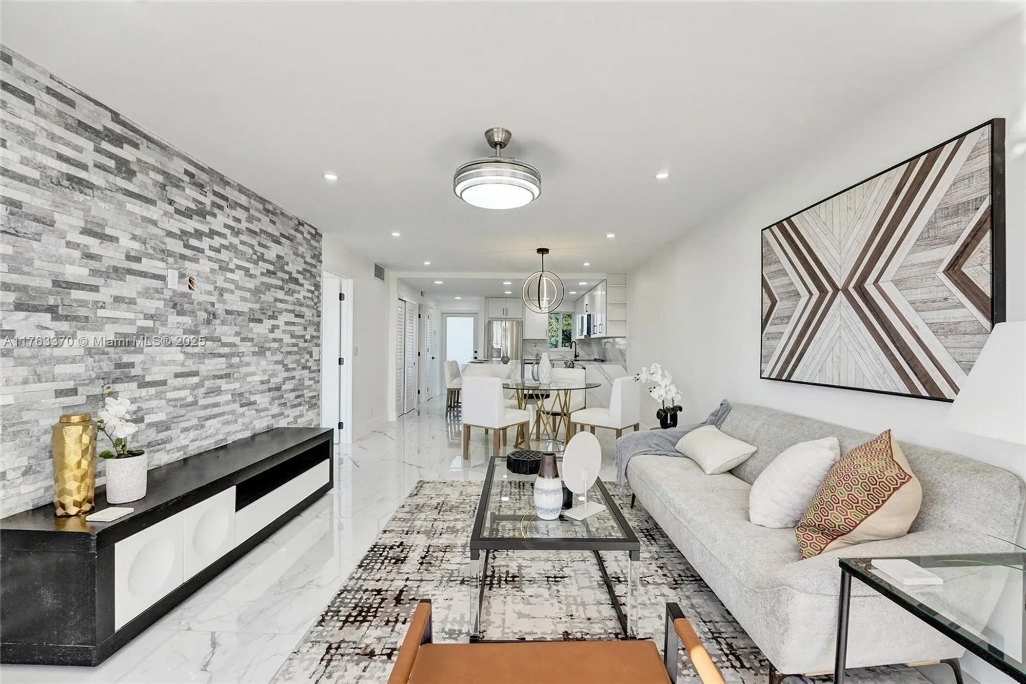 Property Slideshow image 11 of 51 | 8900 washington blvd 416, Pembroke Pines, FL, 33025