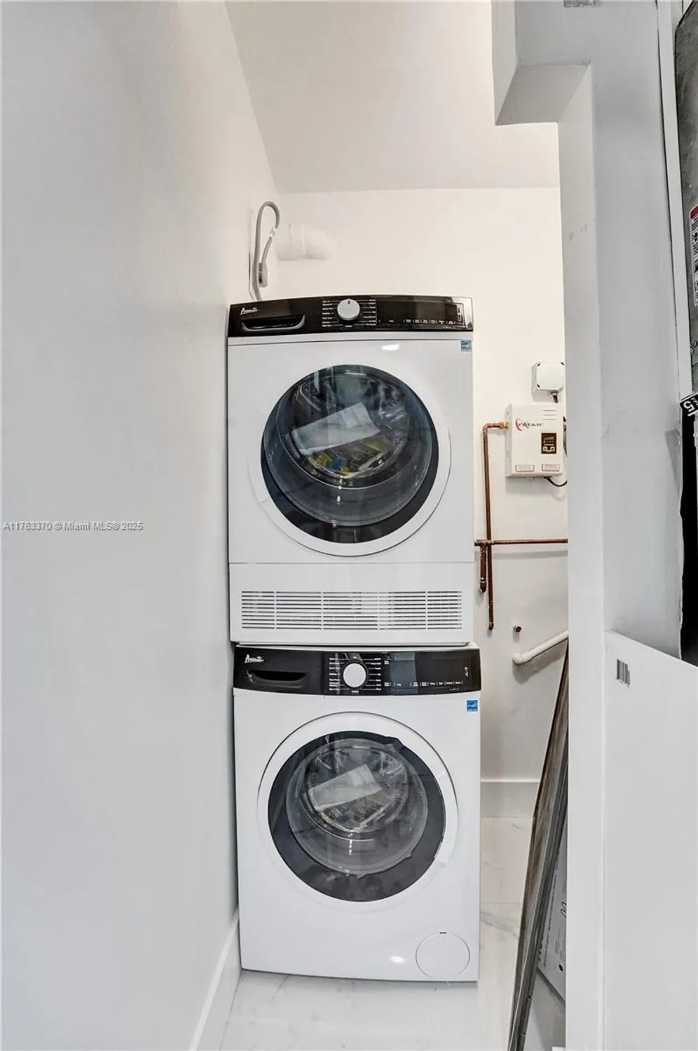 Property Slideshow image 23 of 51 | 8900 washington blvd 416, Pembroke Pines, FL, 33025