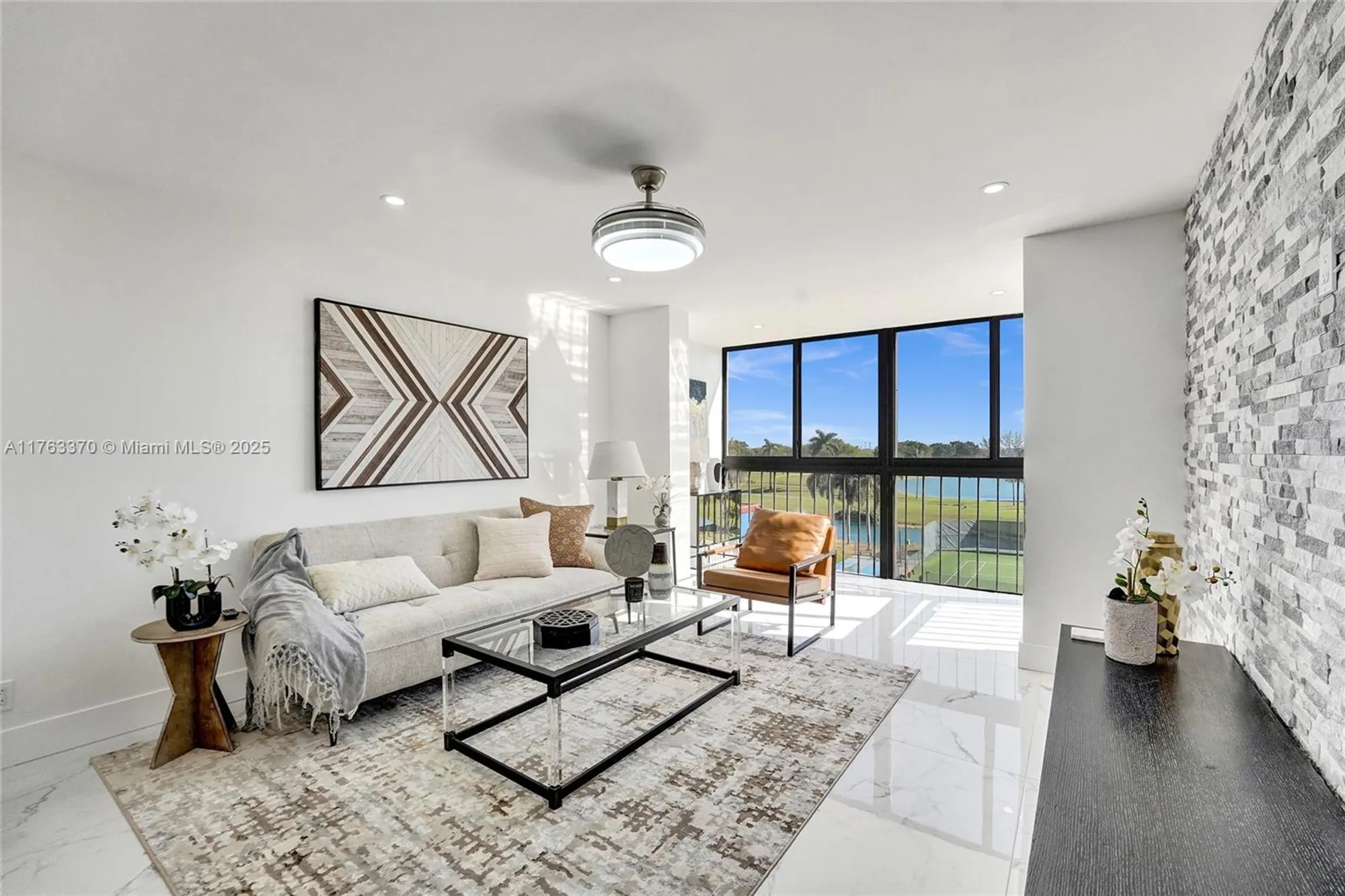 Property Slideshow image 4 of 51 | 8900 washington blvd 416, Pembroke Pines, FL, 33025