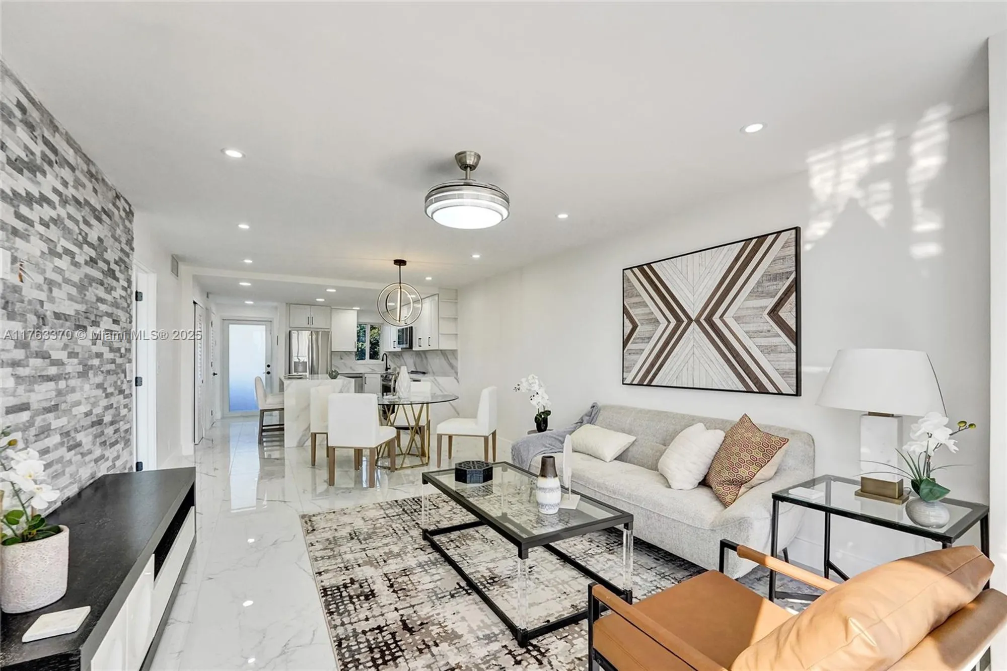 Property Slideshow image 5 of 51 | 8900 washington blvd 416, Pembroke Pines, FL, 33025