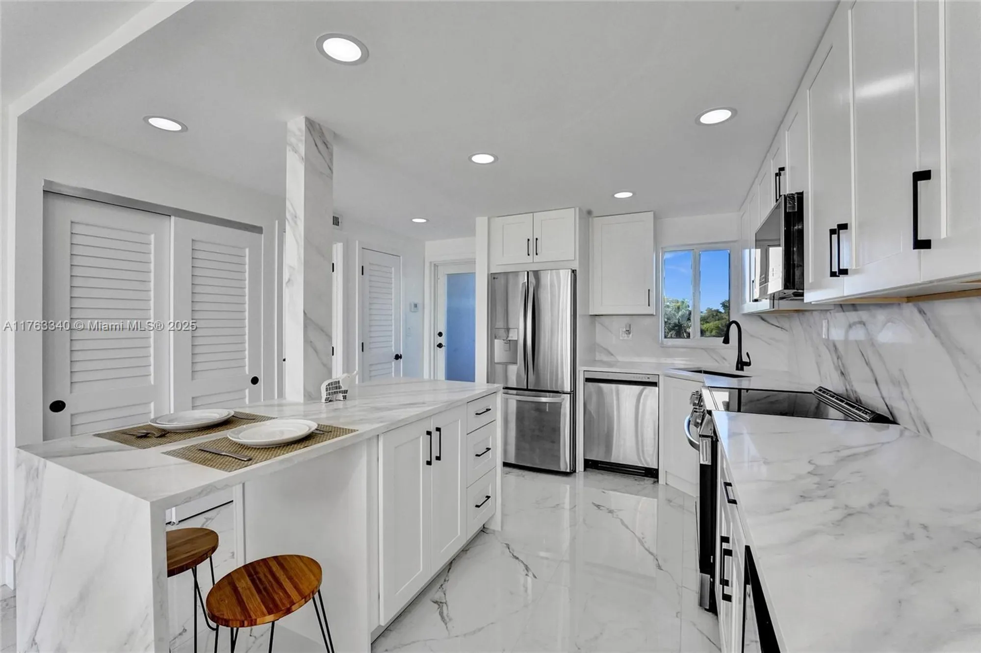 Property Slideshow image 1 of 54 | 8900 washington blvd 506a, Pembroke Pines, FL, 33025