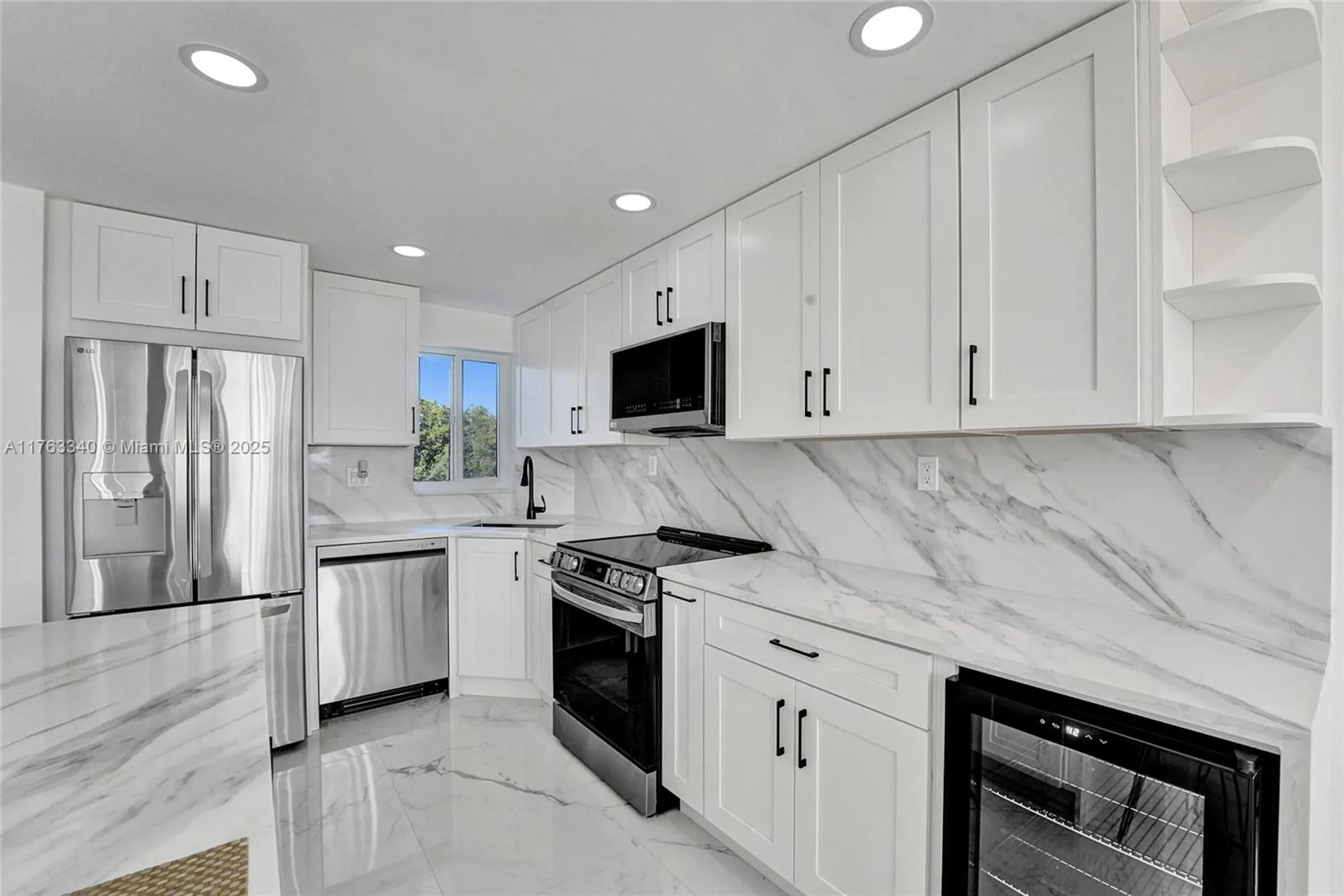 Property Slideshow image 2 of 54 | 8900 washington blvd 506a, Pembroke Pines, FL, 33025