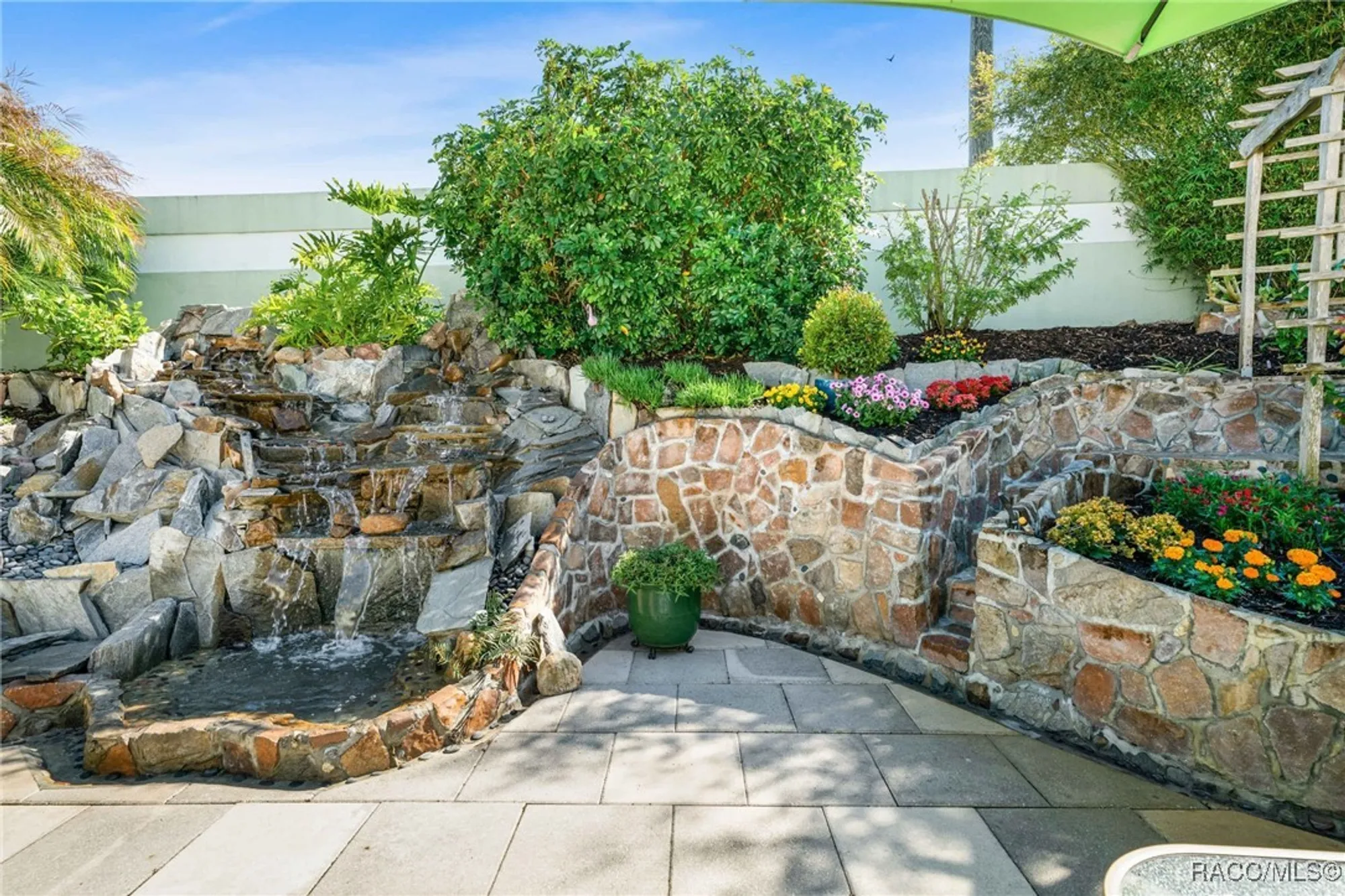 Property Slideshow image 28 of 77 | 720 balmoral ct, Inverness, FL, 34453