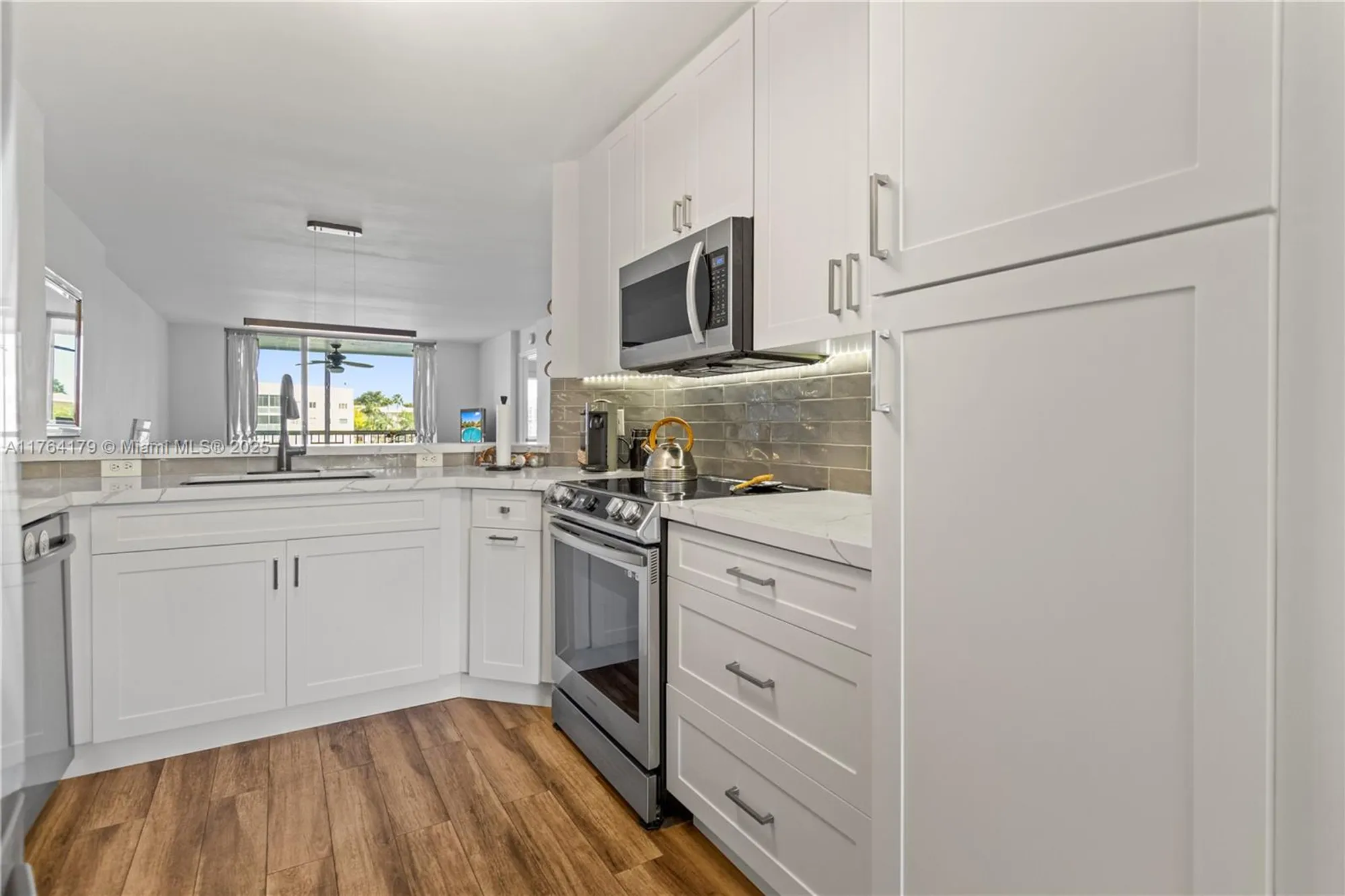 Property Slideshow image 17 of 58 | 7676 trent dr 308, Tamarac, FL, 33321