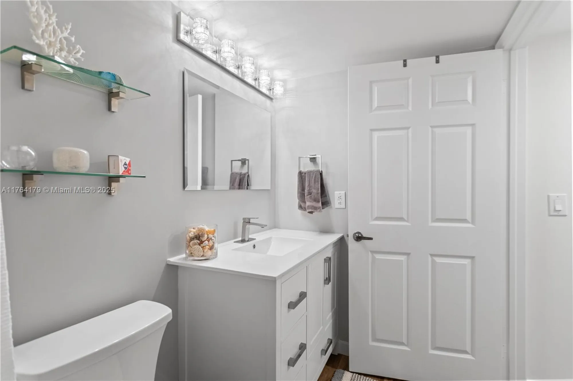 Property Slideshow image 28 of 58 | 7676 trent dr 308, Tamarac, FL, 33321