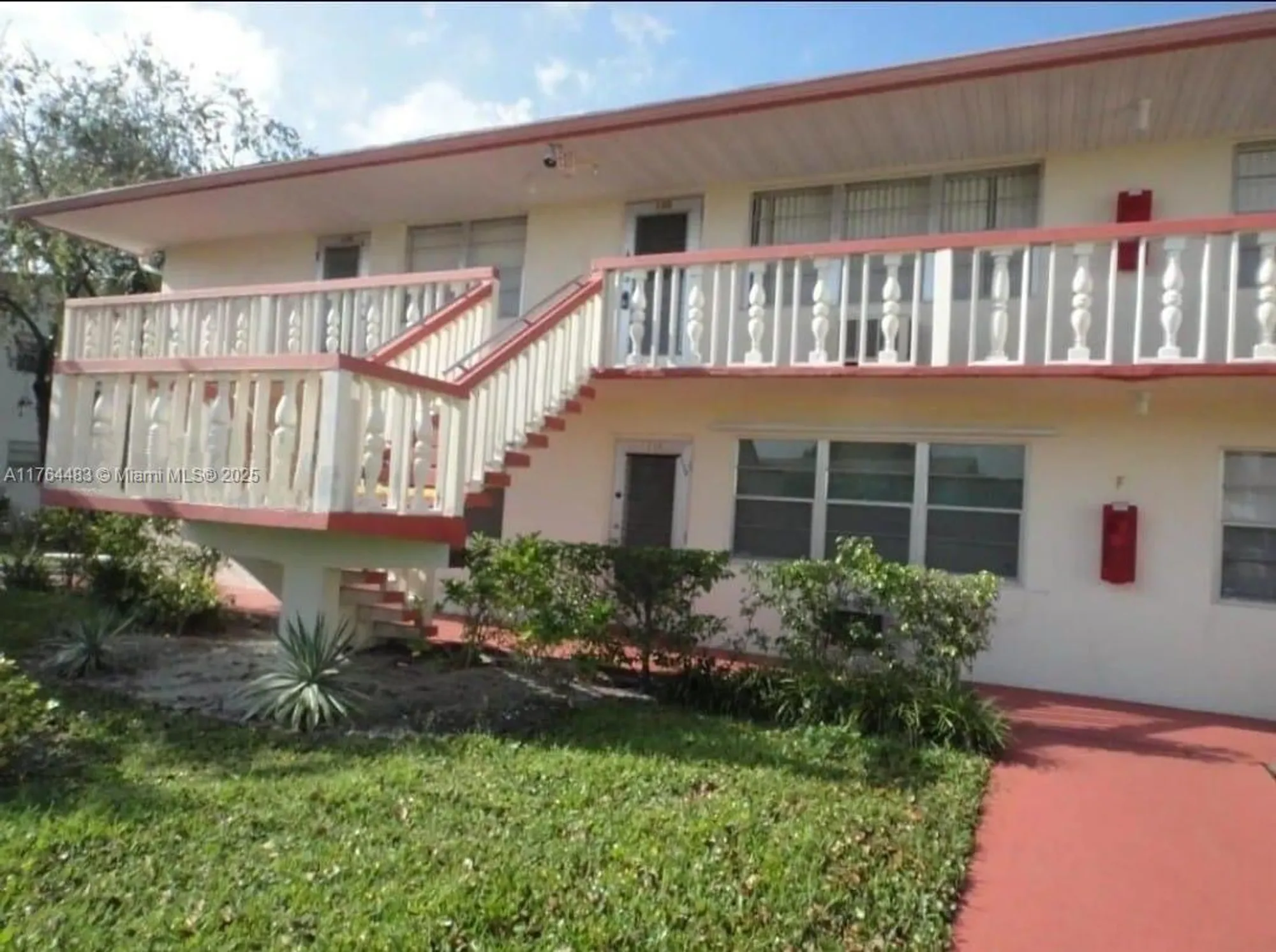 Property Slideshow image 1 of 6 | 130 camden f, West Palm Beach, FL, 33417