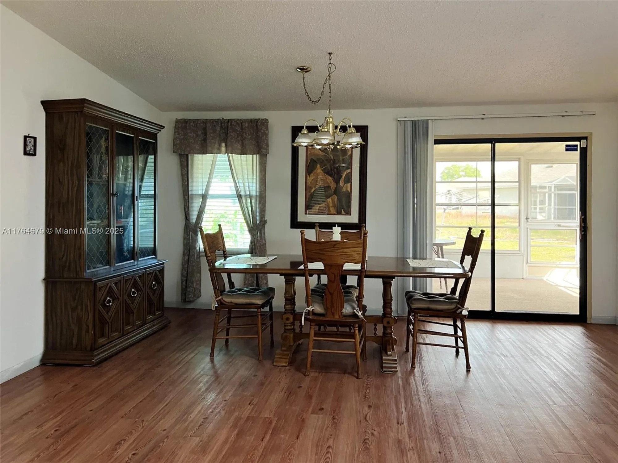 Property Slideshow image 12 of 48 | 6367 sw 83rd pl, Ocala, FL, 34476