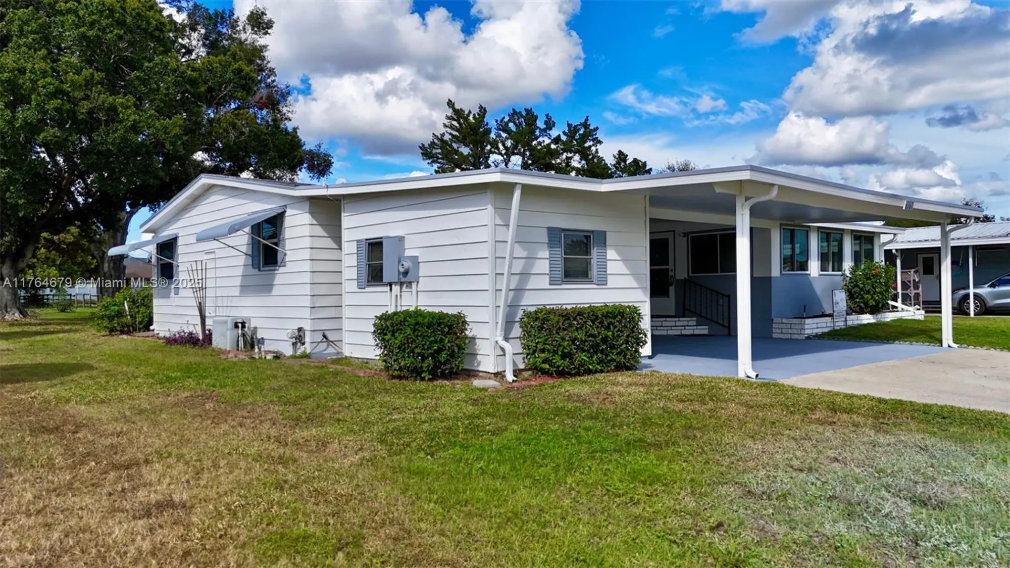 Property Slideshow image 2 of 48 | 6367 sw 83rd pl, Ocala, FL, 34476