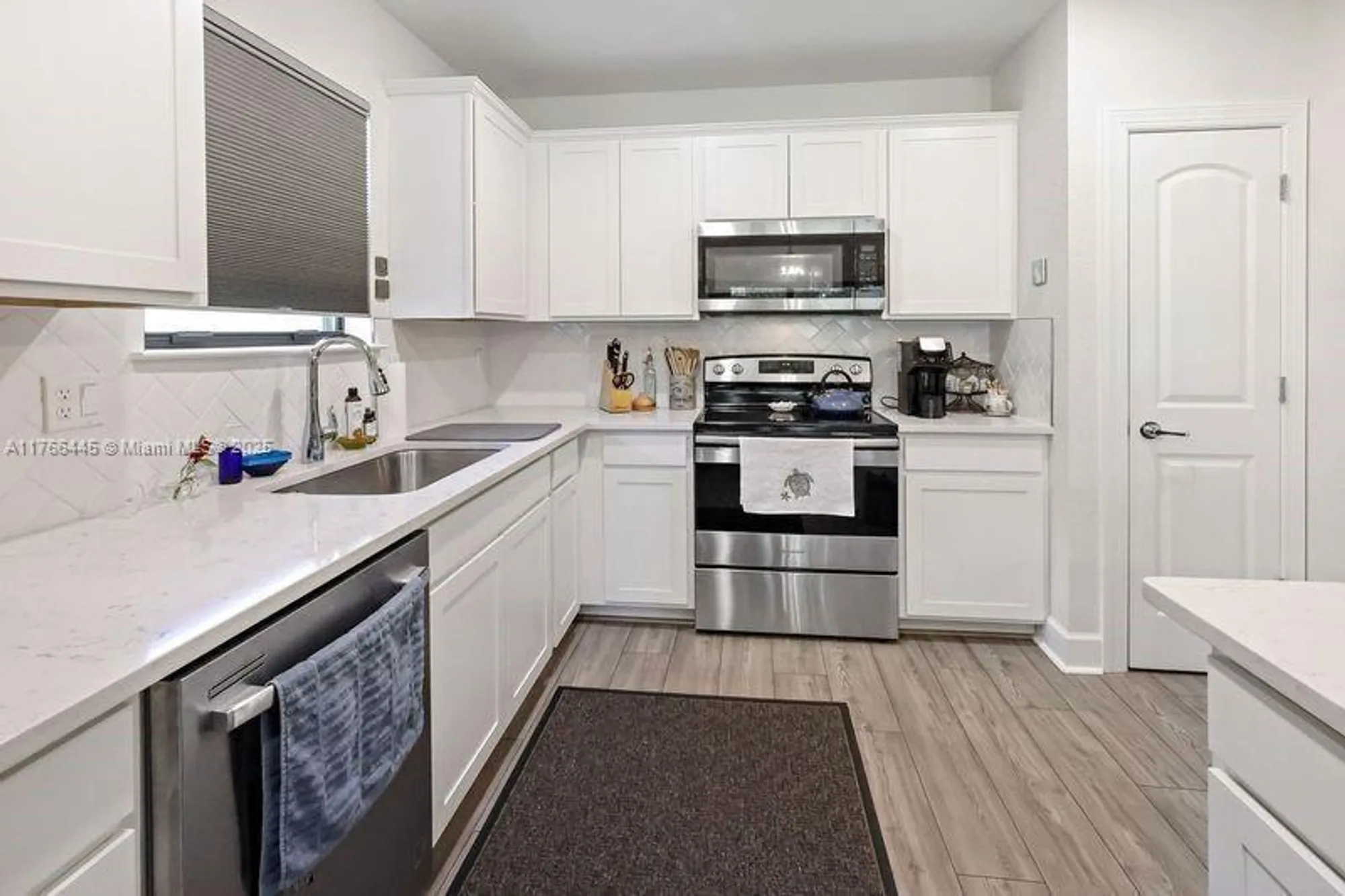 Property Slideshow image 6 of 24 | 4690 indigo way, Vero Beach, FL, 32967