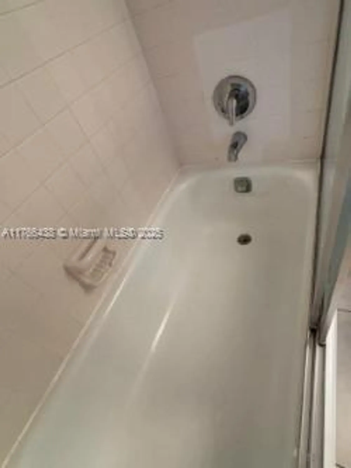 Property Slideshow image 15 of 16 | 6090 nw 64th ave apt 310, Tamarac, FL, 33319
