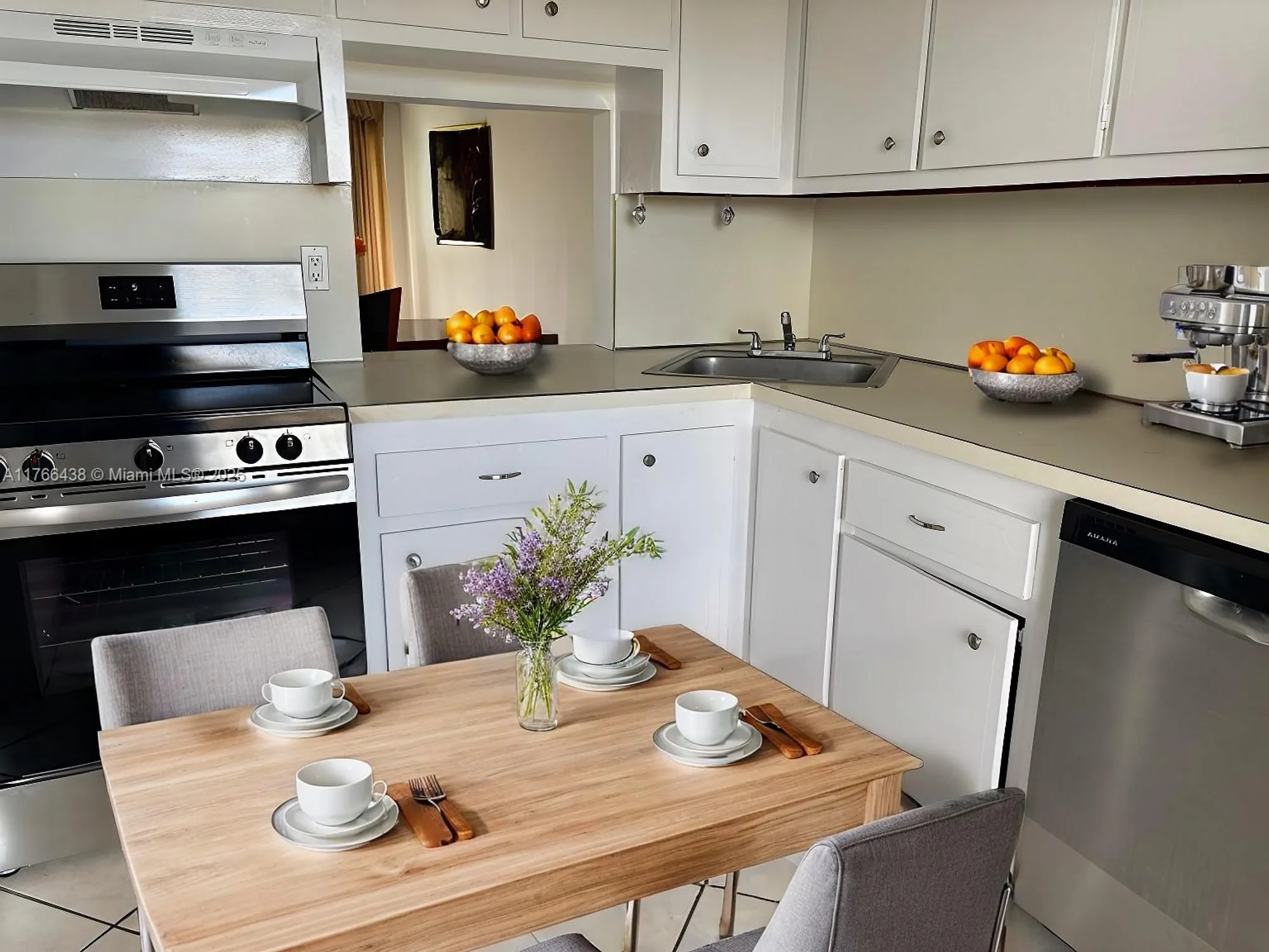 Property Slideshow image 3 of 16 | 6090 nw 64th ave apt 310, Tamarac, FL, 33319