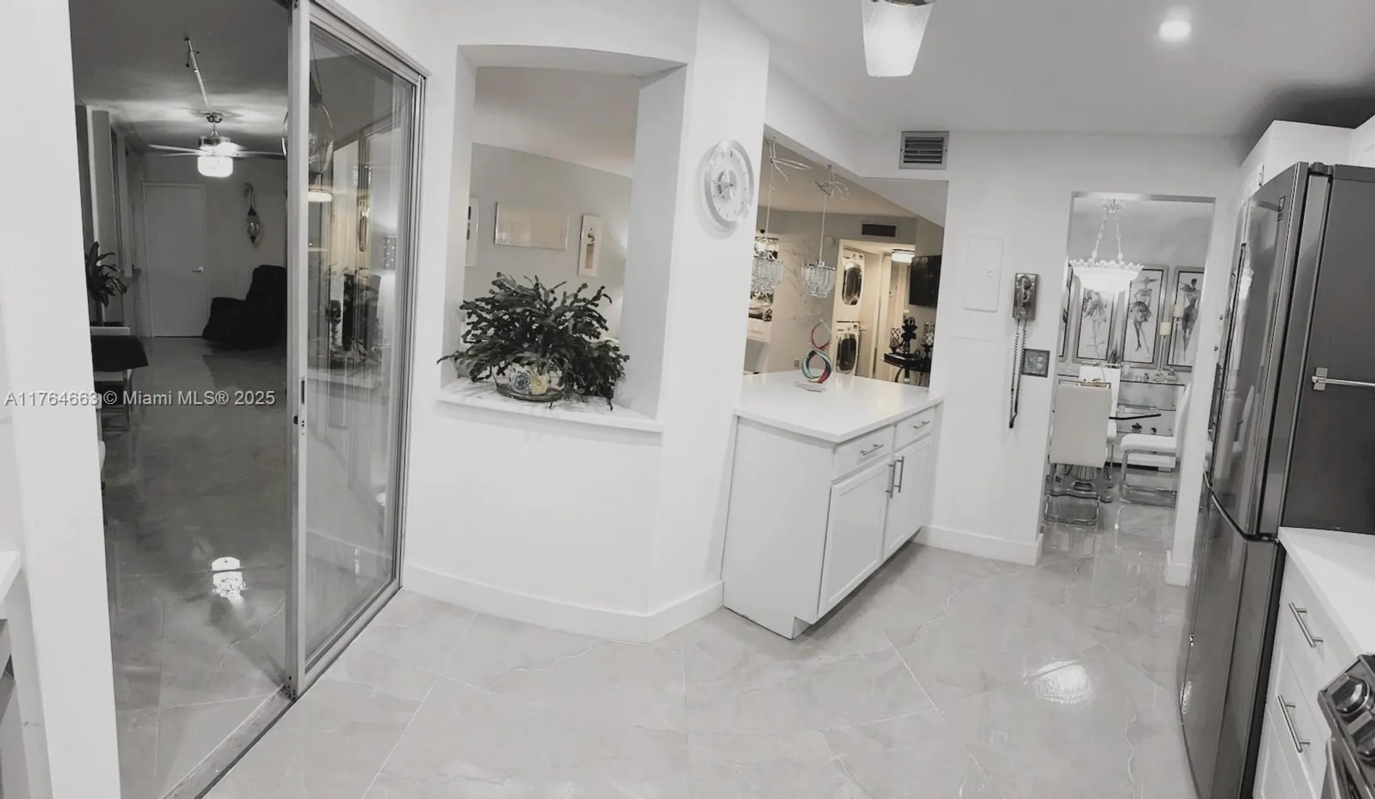 Property Slideshow image 16 of 31 | 3836 via poinciana 604, Lake Worth, FL, 33467