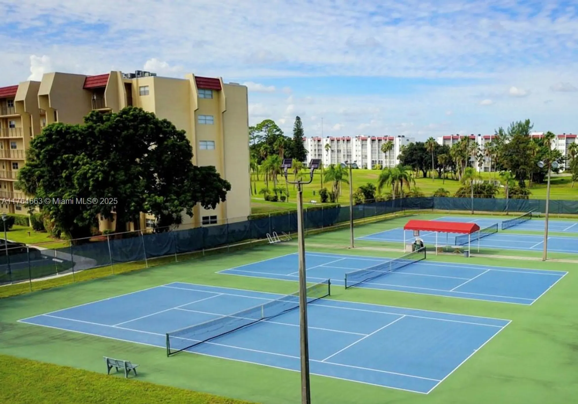 Property Slideshow image 27 of 31 | 3836 via poinciana 604, Lake Worth, FL, 33467