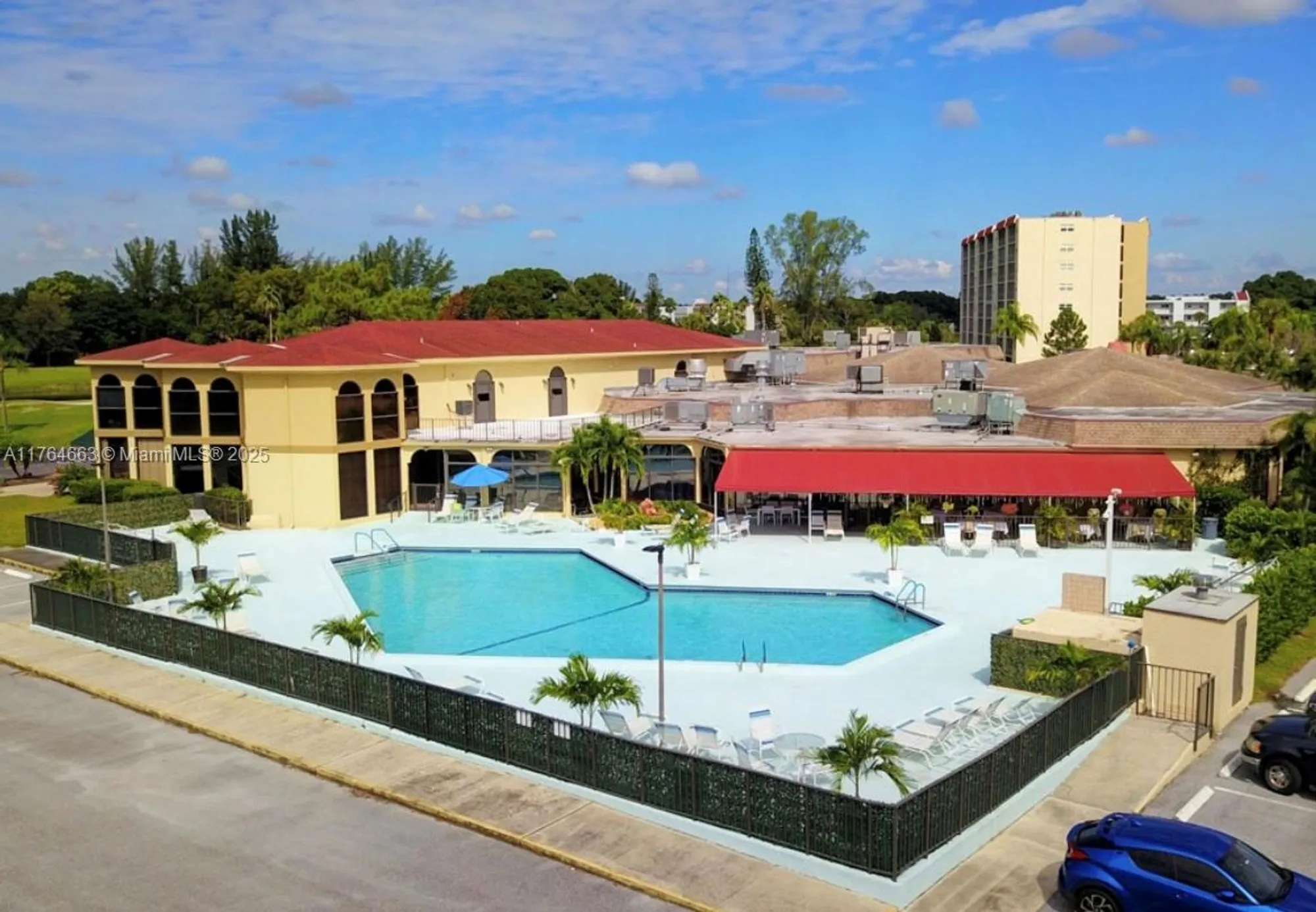 Property Slideshow image 29 of 31 | 3836 via poinciana 604, Lake Worth, FL, 33467