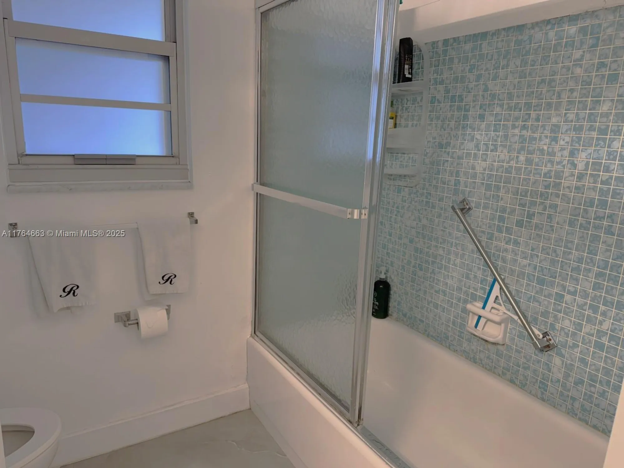 Property Slideshow image 20 of 31 | 3836 via poinciana 604, Lake Worth, FL, 33467