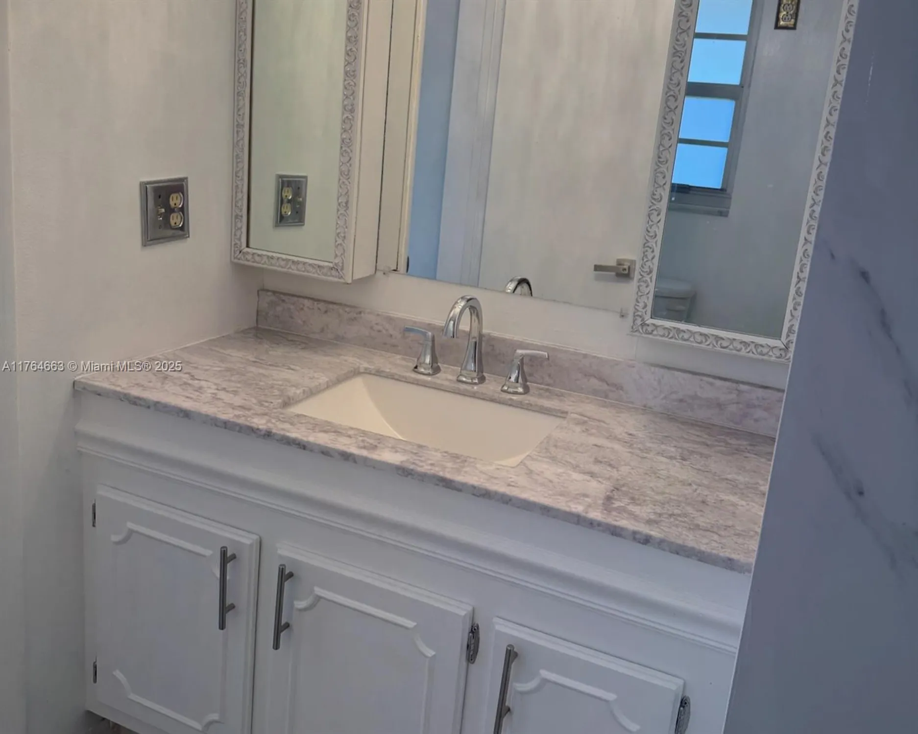 Property Slideshow image 22 of 31 | 3836 via poinciana 604, Lake Worth, FL, 33467