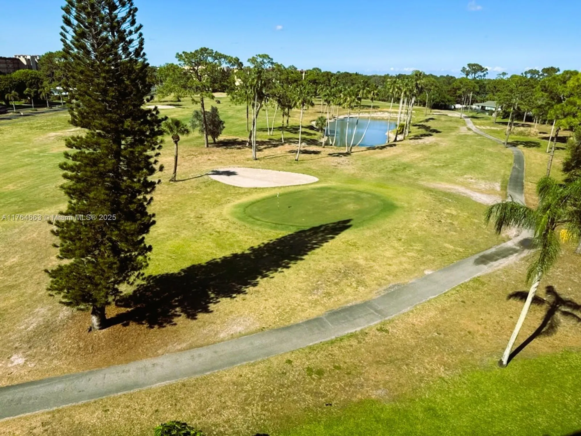 Property Slideshow image 23 of 31 | 3836 via poinciana 604, Lake Worth, FL, 33467