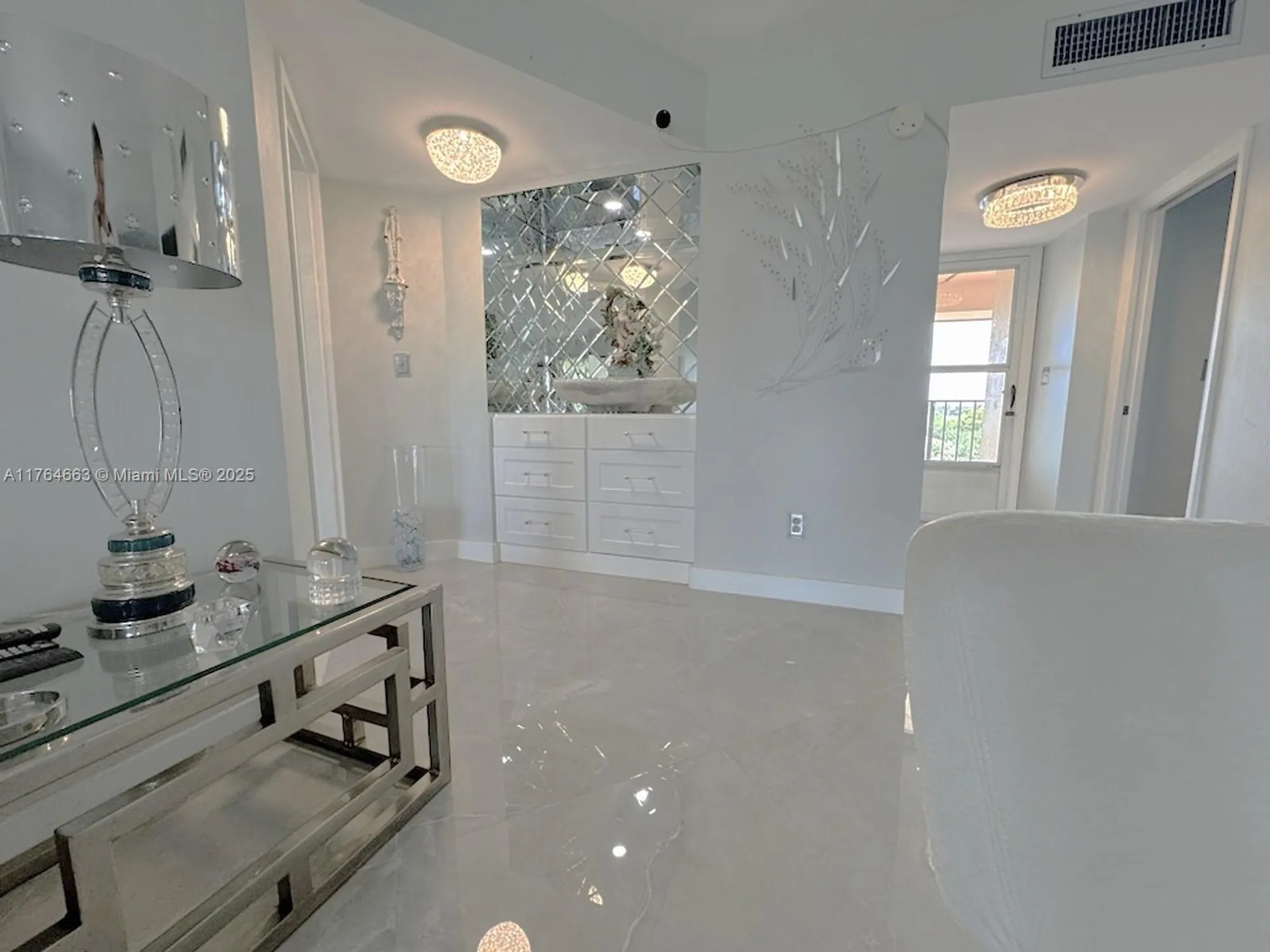 Property Slideshow image 9 of 31 | 3836 via poinciana 604, Lake Worth, FL, 33467