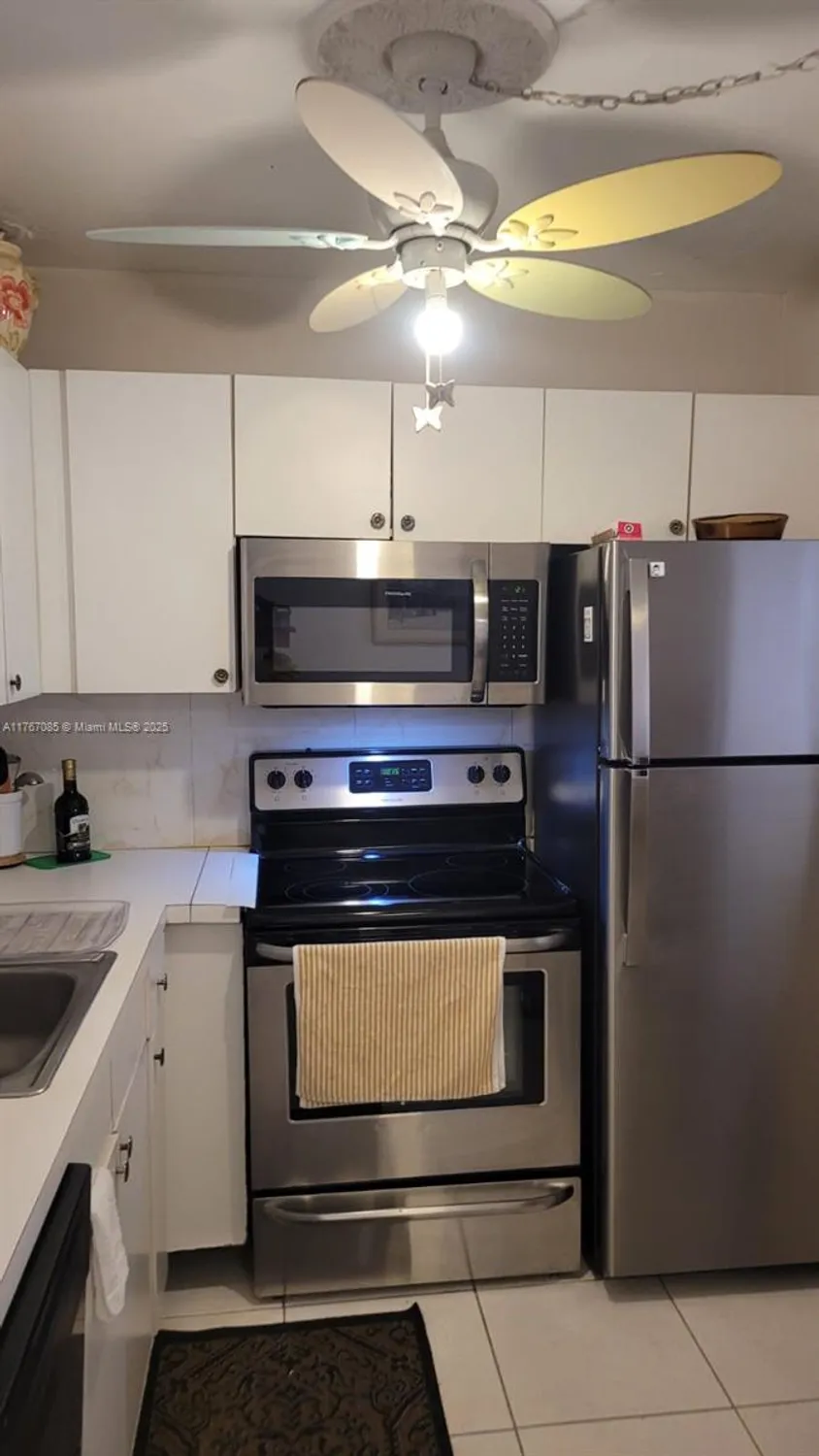 Property Slideshow image 9 of 13 | 418 tilford t # 418, Deerfield Beach, FL, 33442