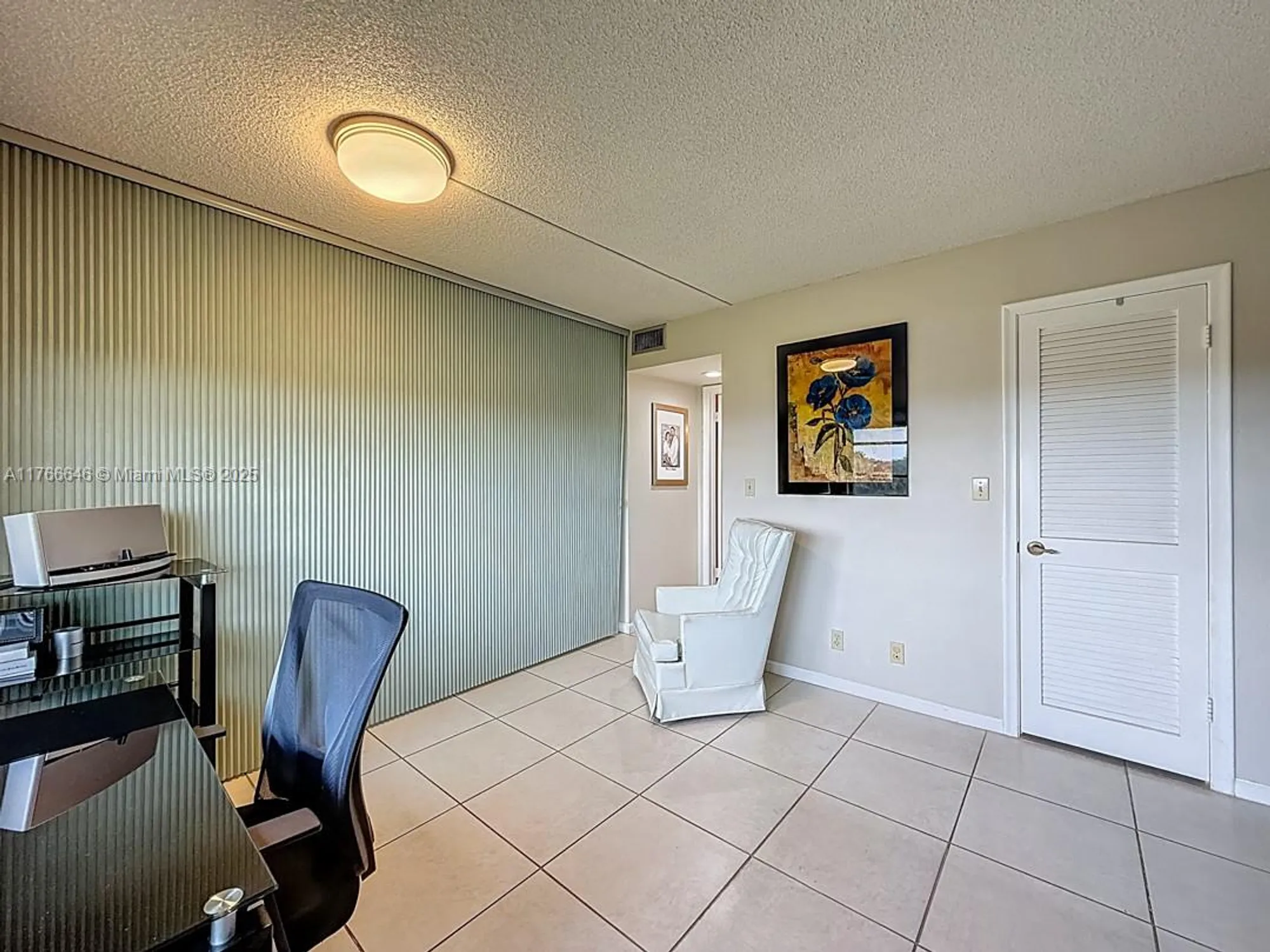 Property Slideshow image 22 of 38 | 9411 n hollybrook lake dr 304, Pembroke Pines, FL, 33025