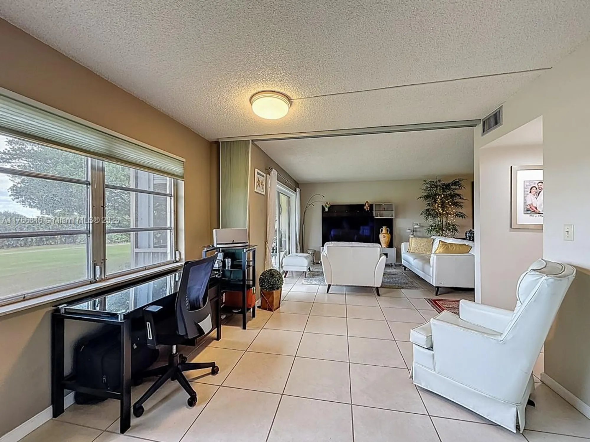 Property Slideshow image 23 of 38 | 9411 n hollybrook lake dr 304, Pembroke Pines, FL, 33025
