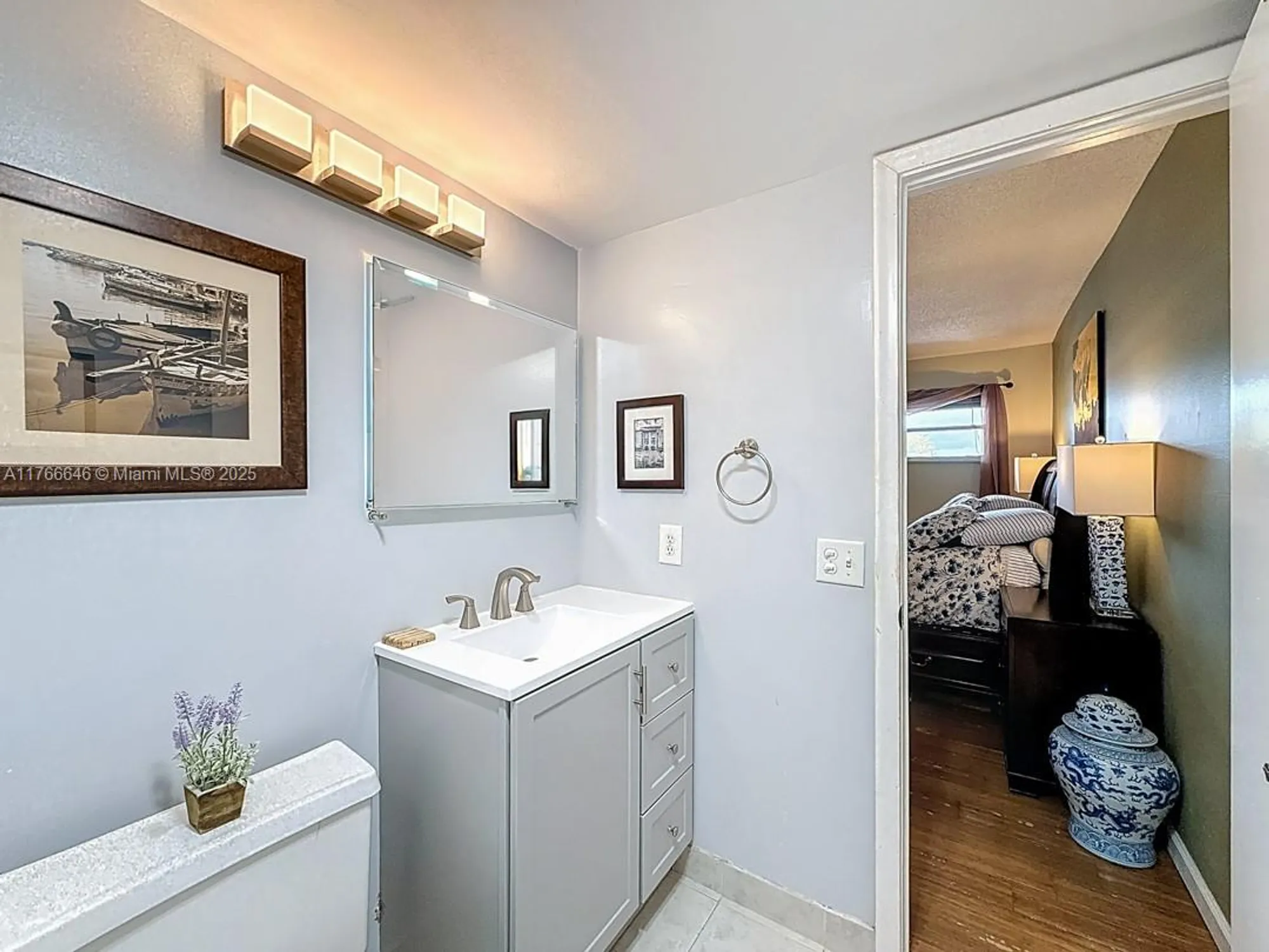 Property Slideshow image 33 of 38 | 9411 n hollybrook lake dr 304, Pembroke Pines, FL, 33025